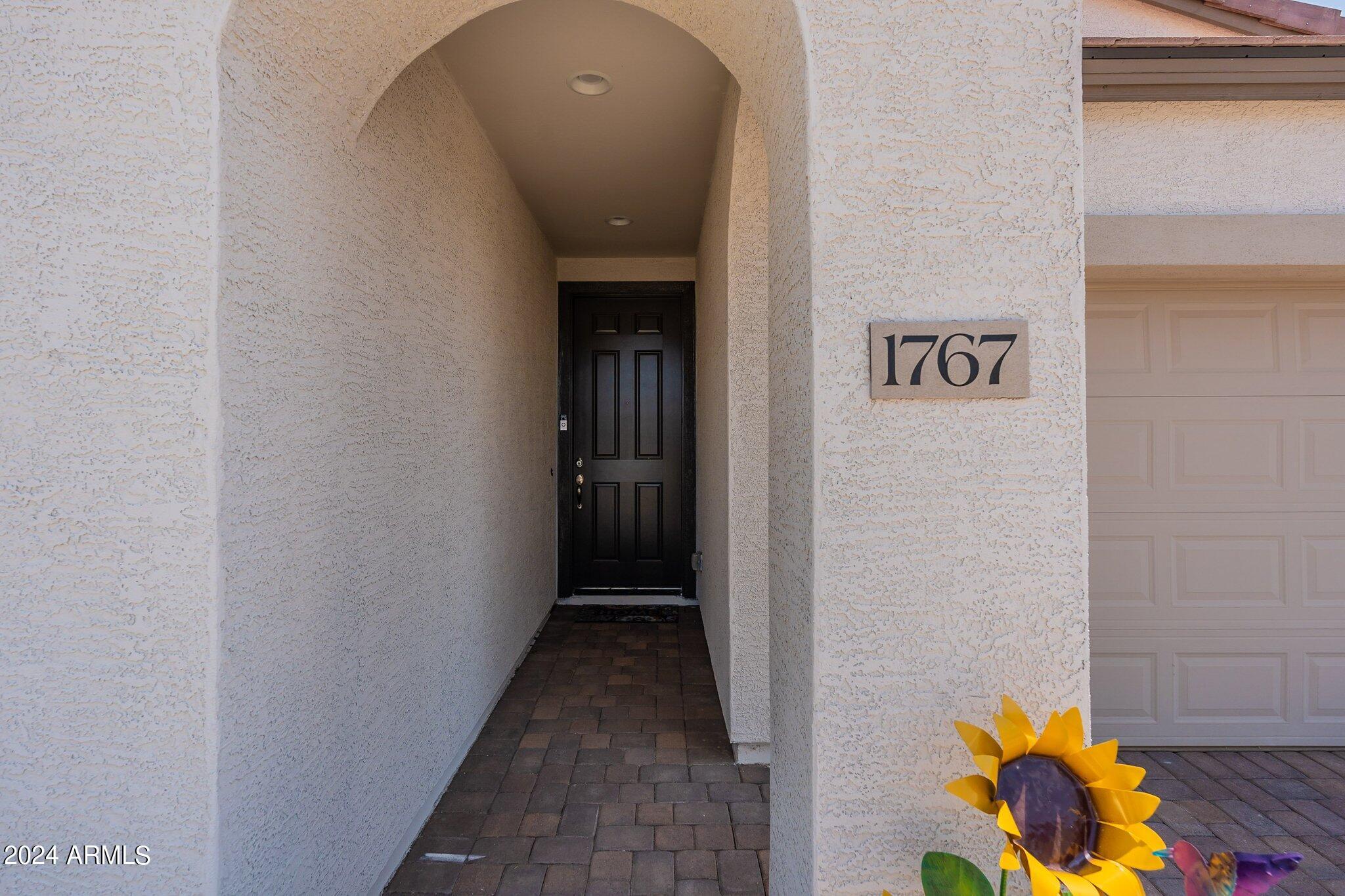 Photo 4 of 42 of 1767 W HOPI Drive house