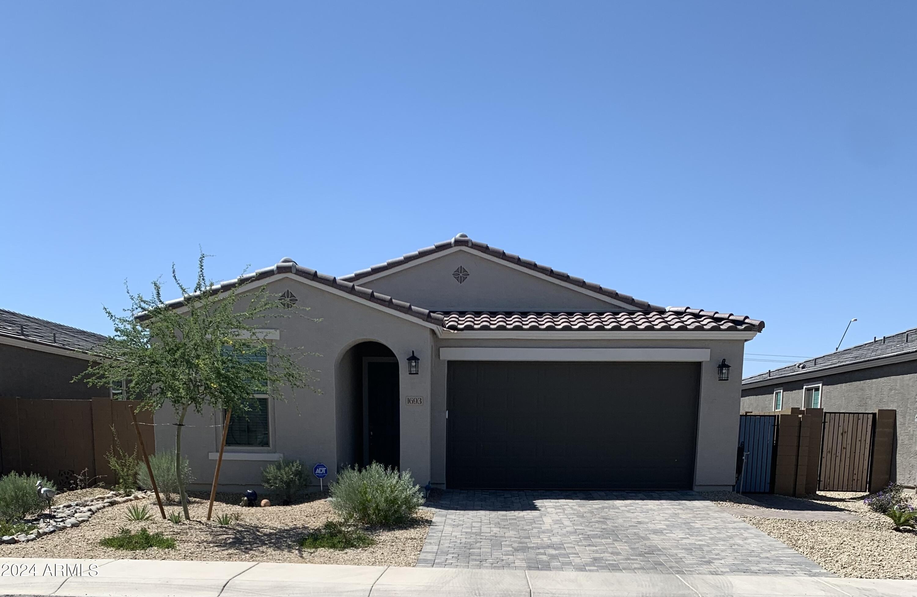 Photo 1 of 2 of 1693 W HOPI Drive house