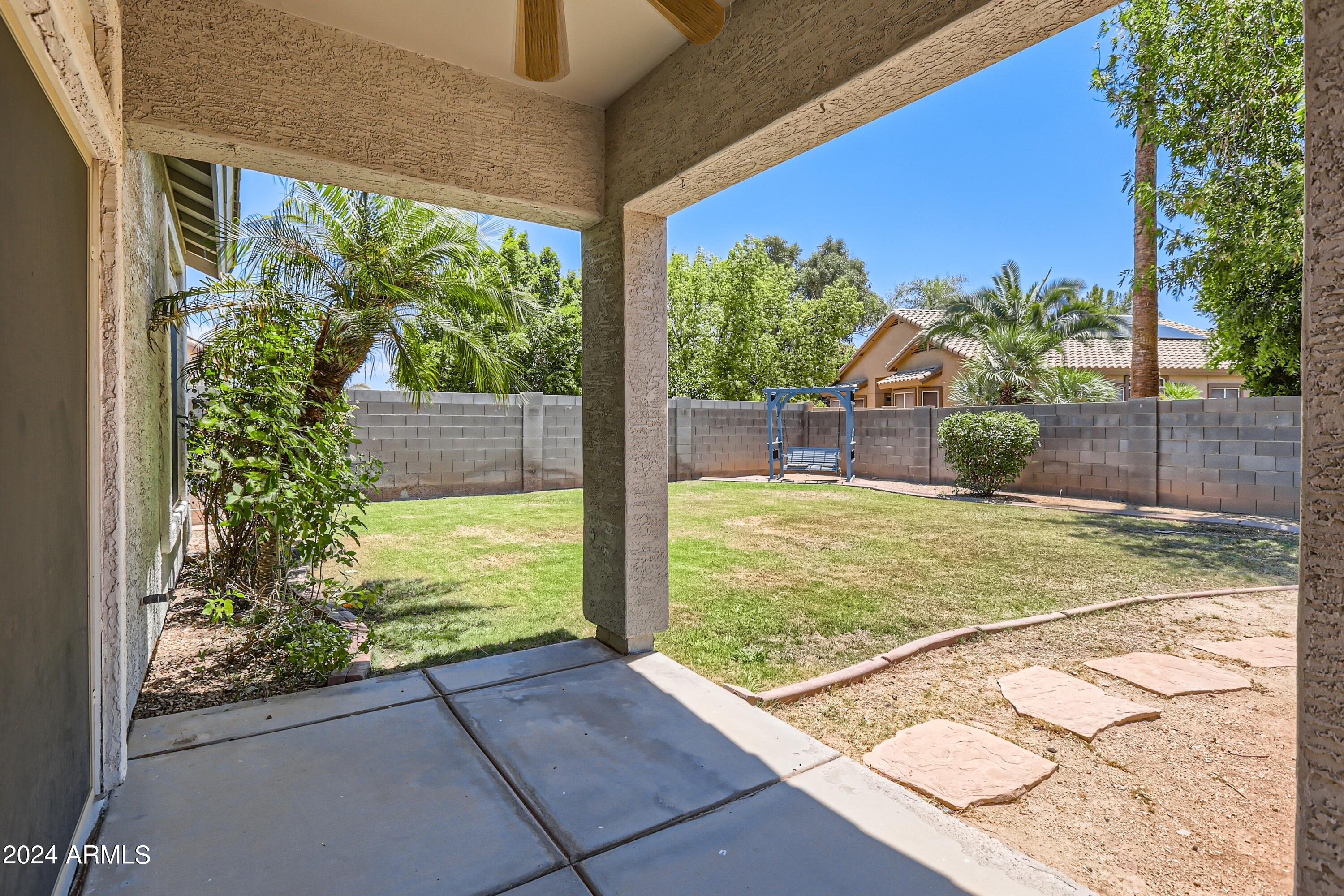 Photo 16 of 17 of 2655 E Estrella Street house