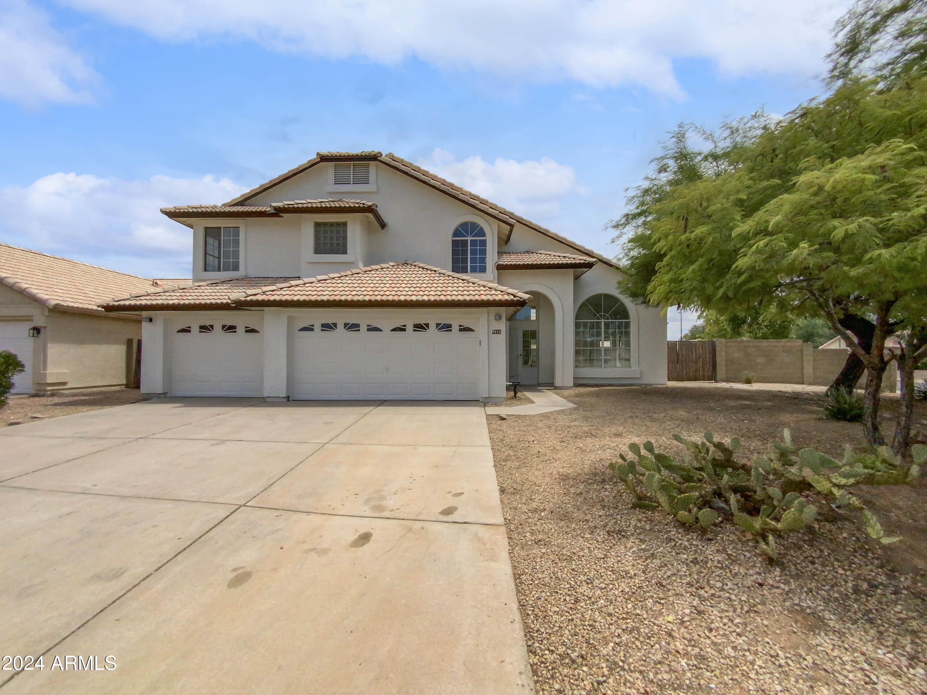 Photo 1 of 26 of 4025 E SAN ANGELO Avenue house