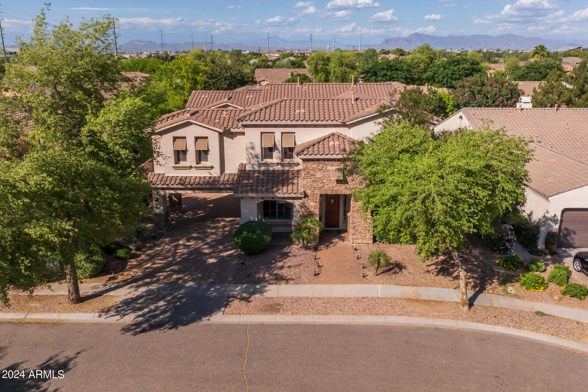 Photo 4 of 77 of 4058 E THUNDERHEART Court house