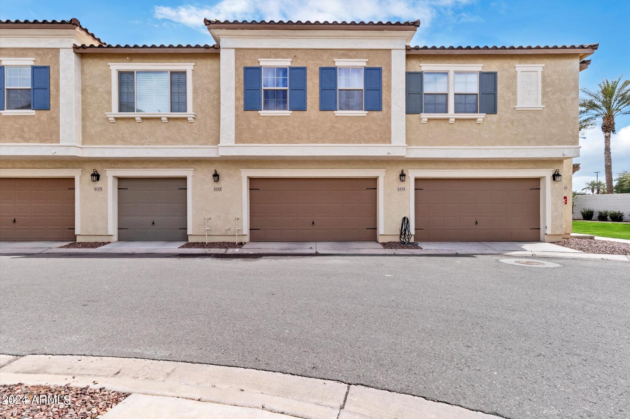 Photo 11 of 42 of 2669 S PEPPERTREE Drive 102 townhome