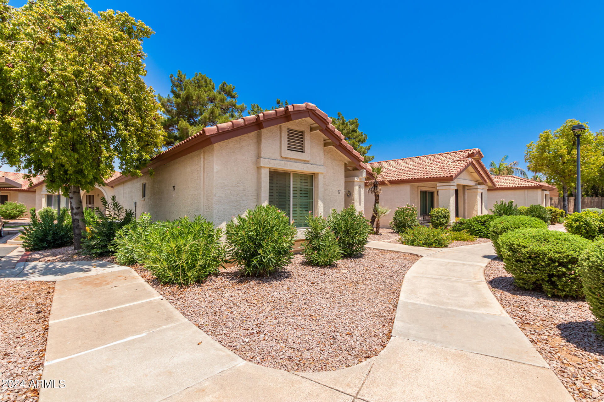 Photo 2 of 43 of 1120 N VAL VISTA Drive 77 townhome