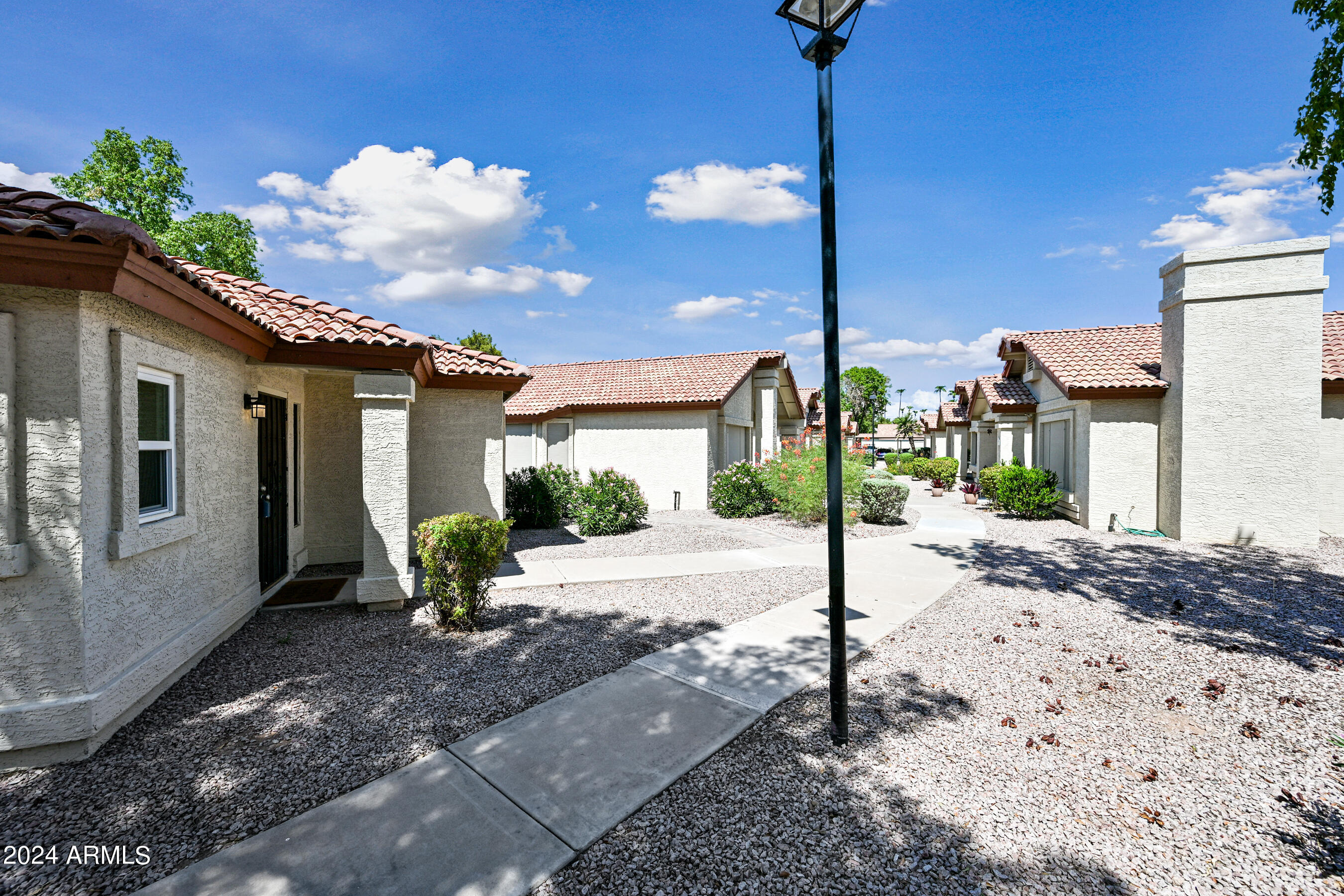 Photo 32 of 37 of 1120 N VAL VISTA Drive 115 townhome