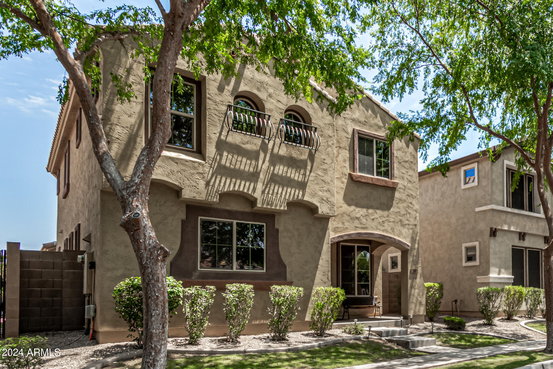 Photo 6 of 52 of 1417 S CHAPARRAL Boulevard house