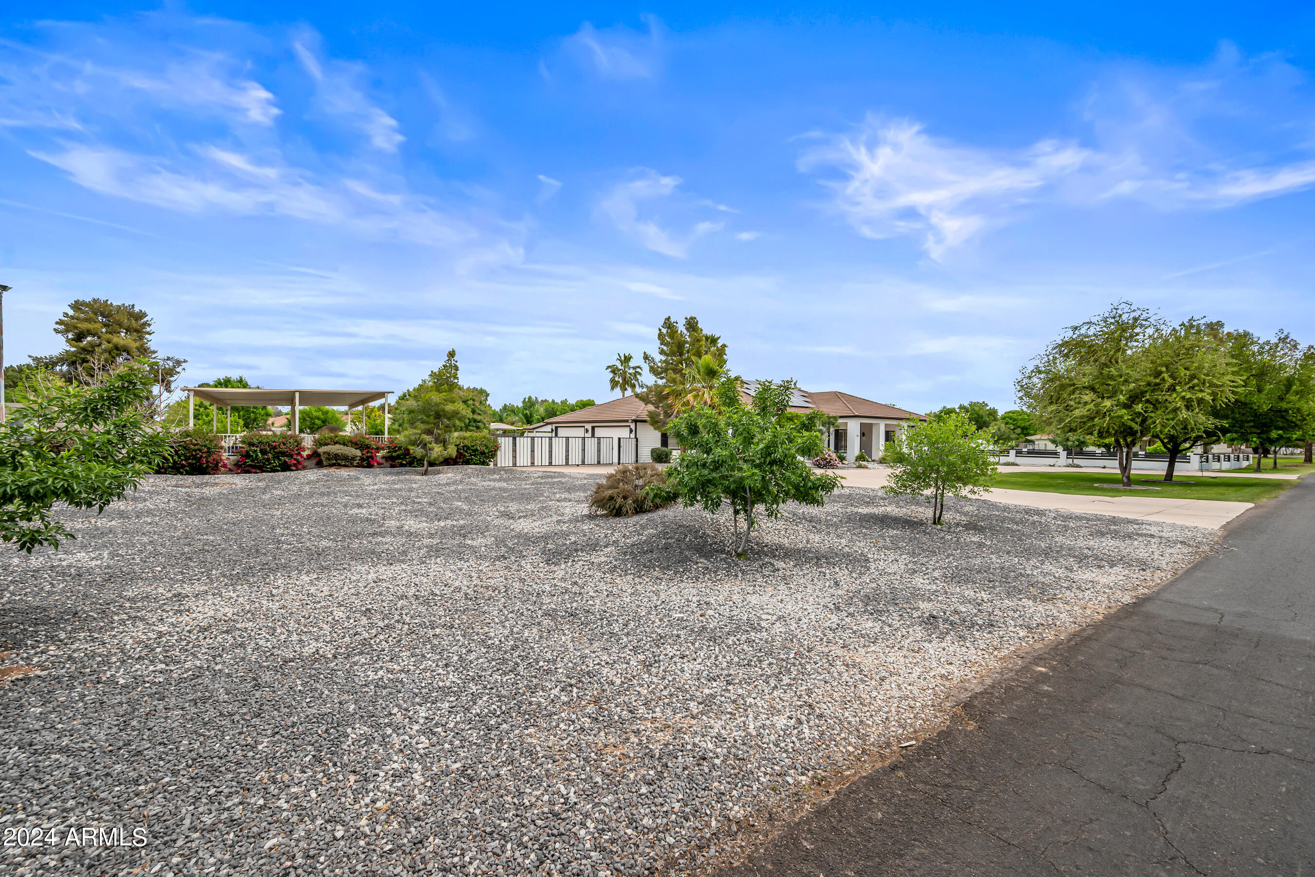 Photo 9 of 163 of 715 S CACTUS WREN Street house