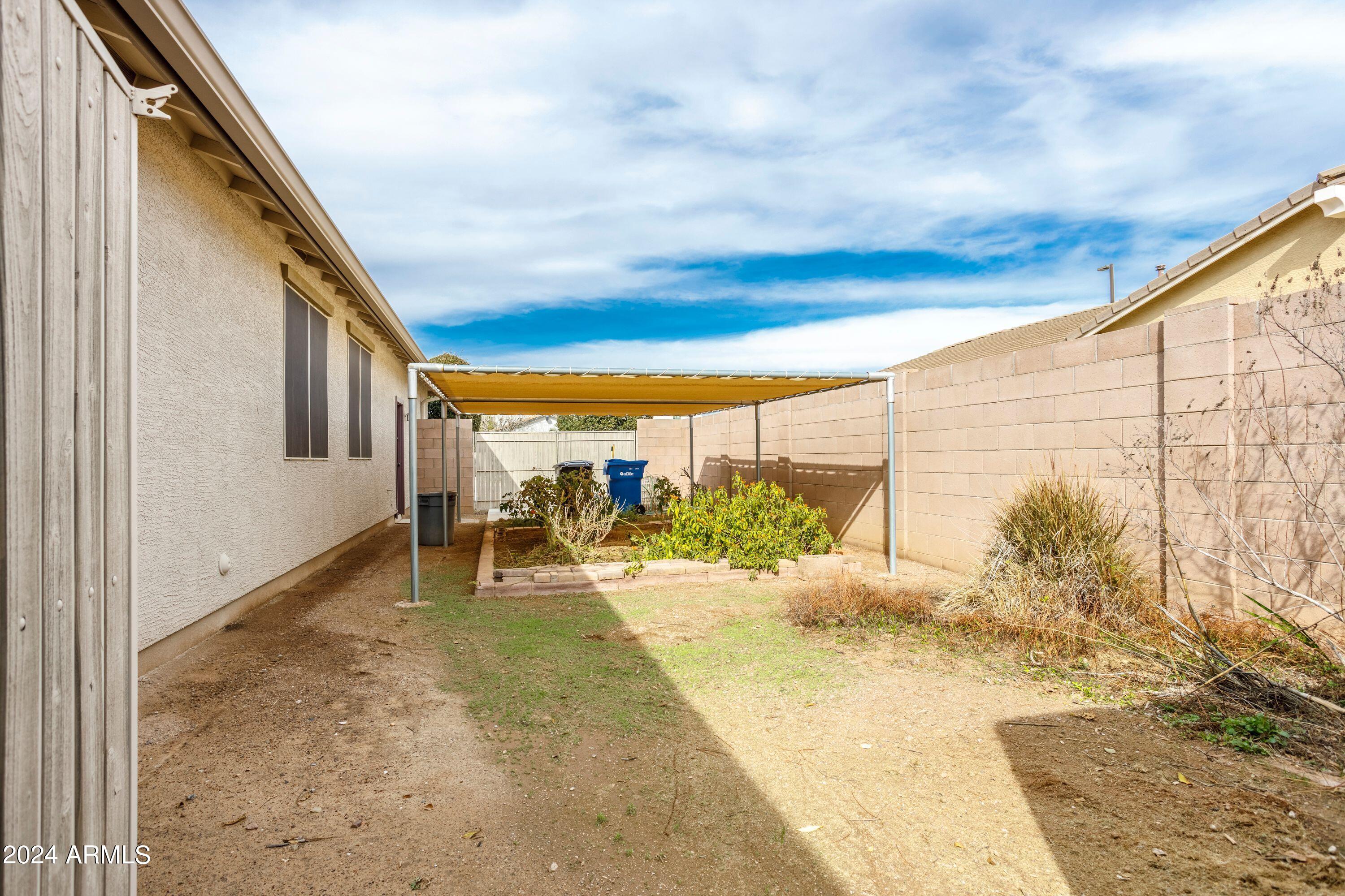 Photo 46 of 48 of 2573 E CAROB Drive house