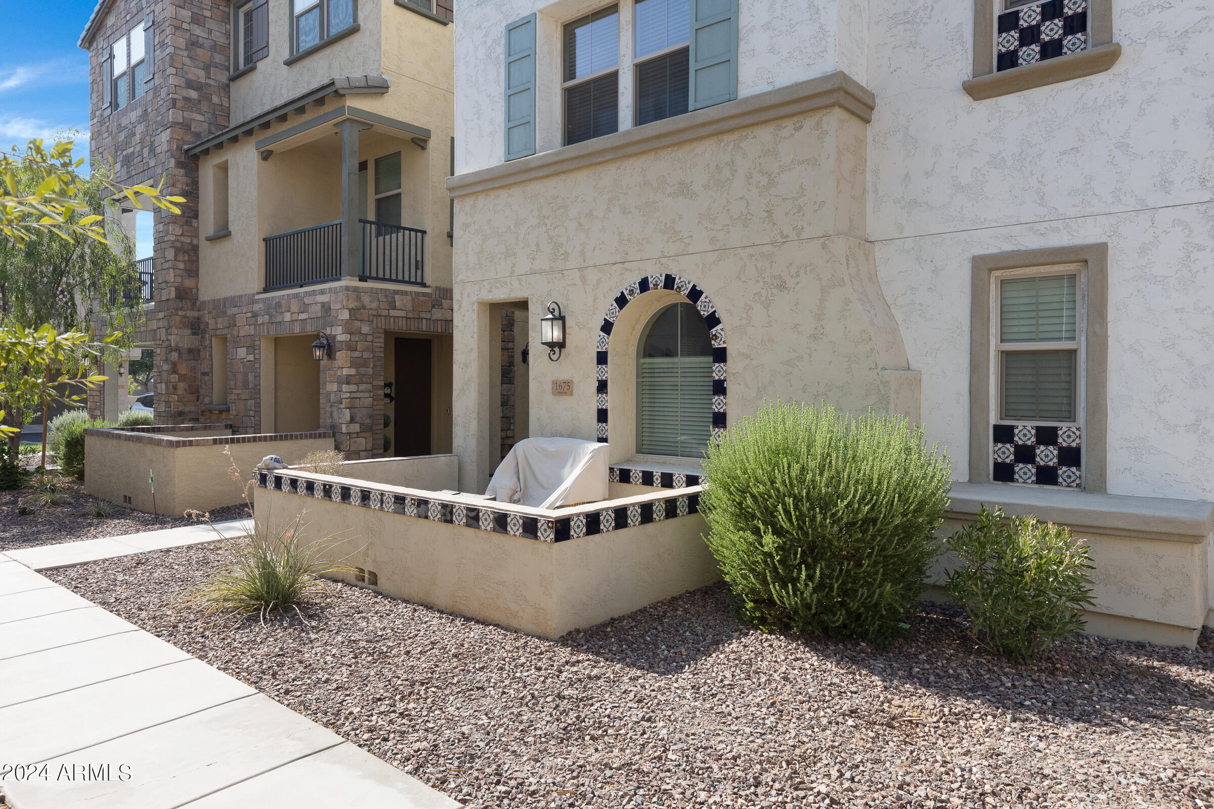 Photo 5 of 59 of 1675 E BRIDGEPORT Parkway townhome