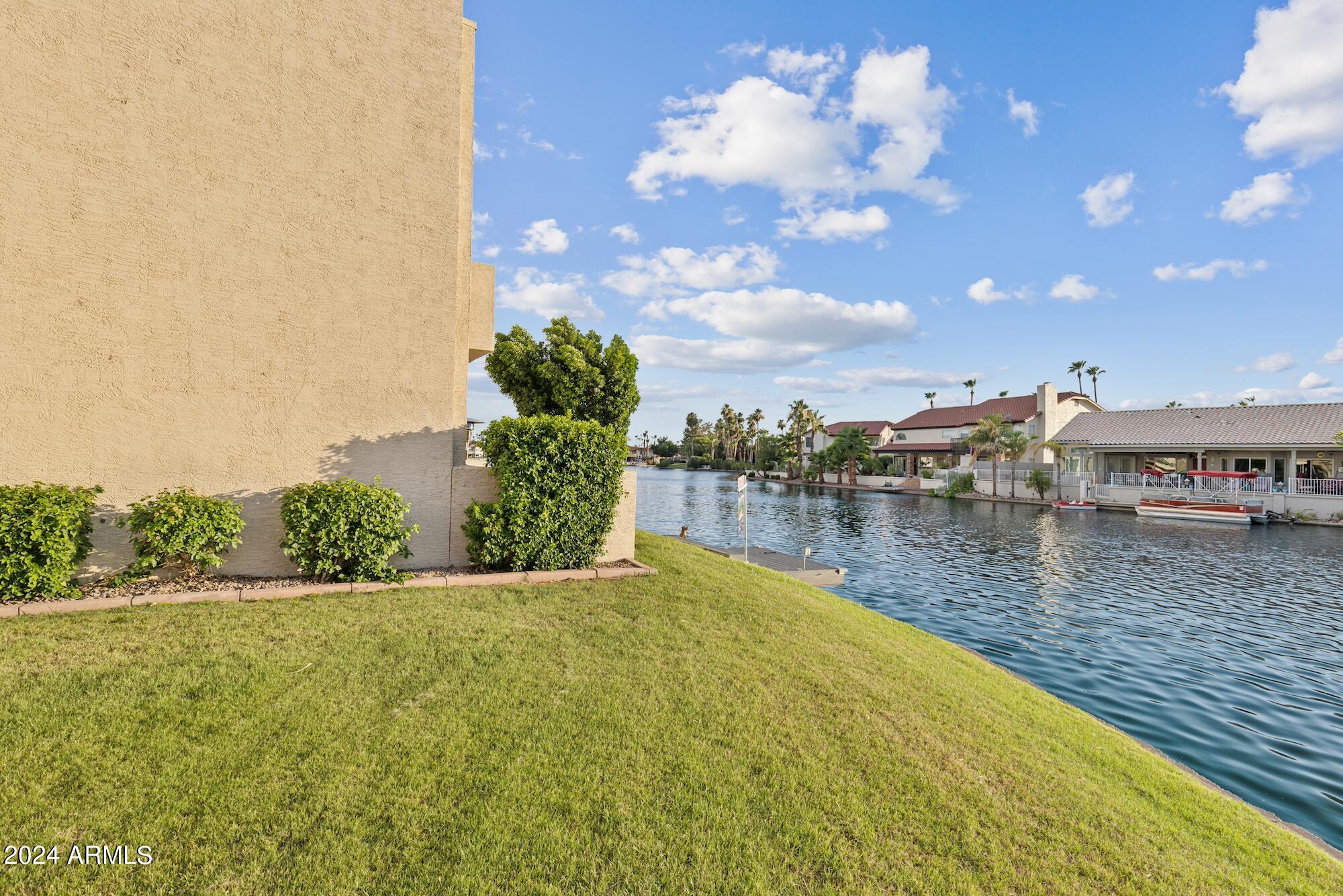 Photo 3 of 39 of 1438 W CORAL REEF Drive townhome