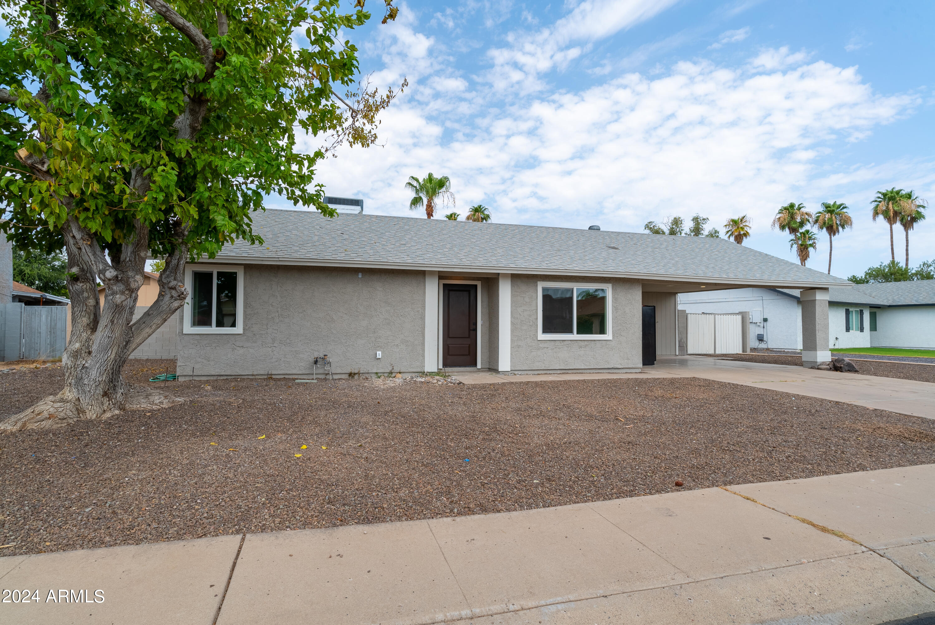 Photo 4 of 12 of 14630 N 63RD Avenue house