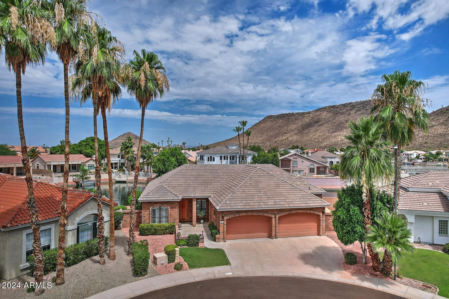 Photo 4 of 63 of 5328 W Lone Cactus Drive house