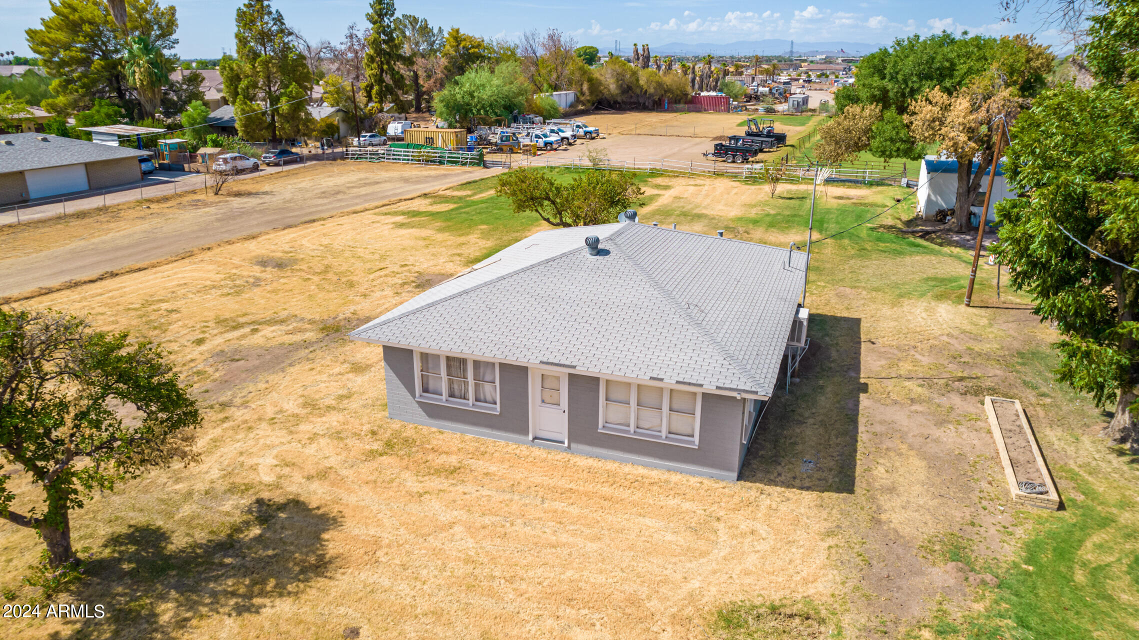 Photo 51 of 69 of 7934 W ORANGEWOOD Avenue house