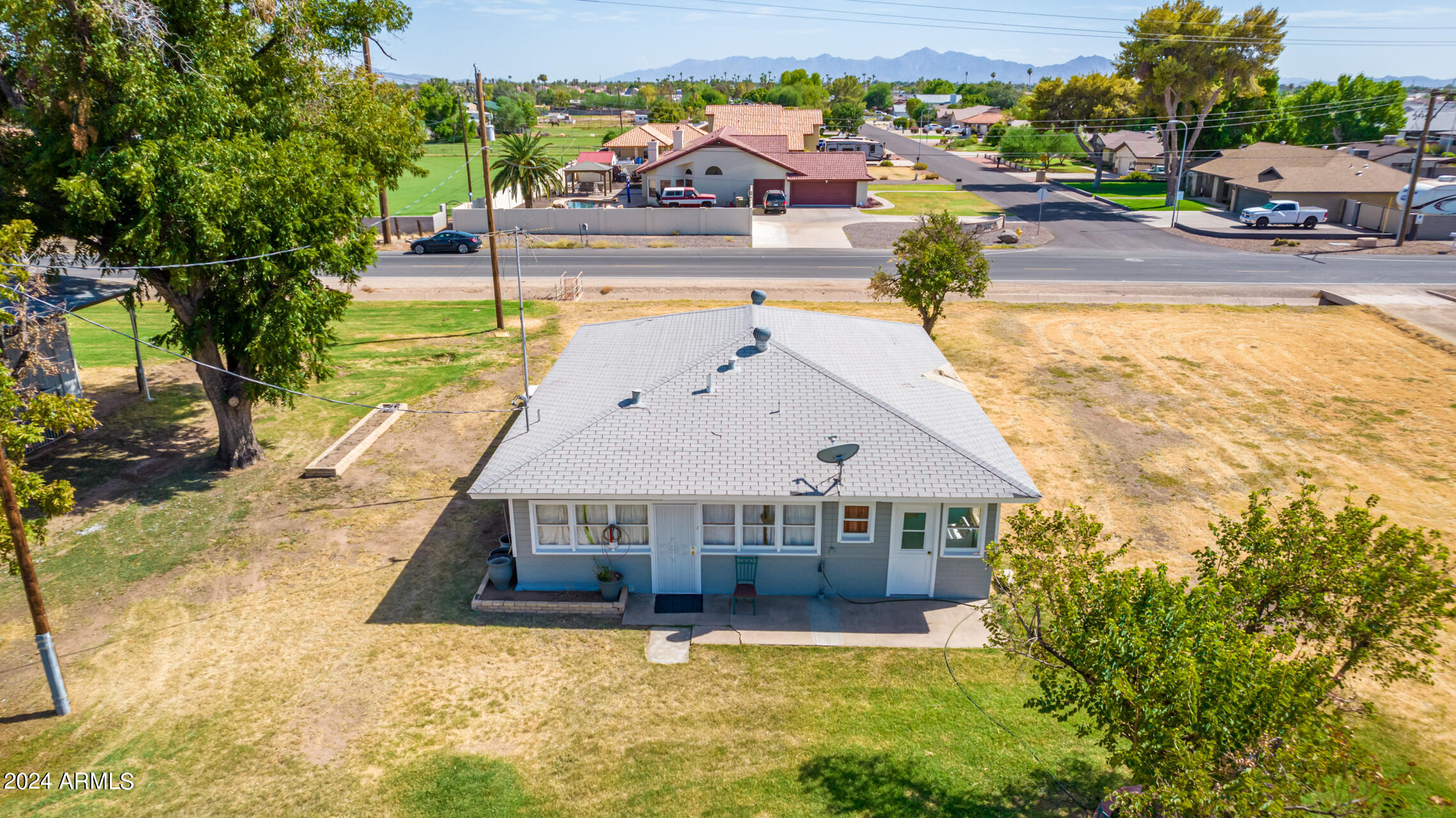 Photo 52 of 69 of 7934 W ORANGEWOOD Avenue house