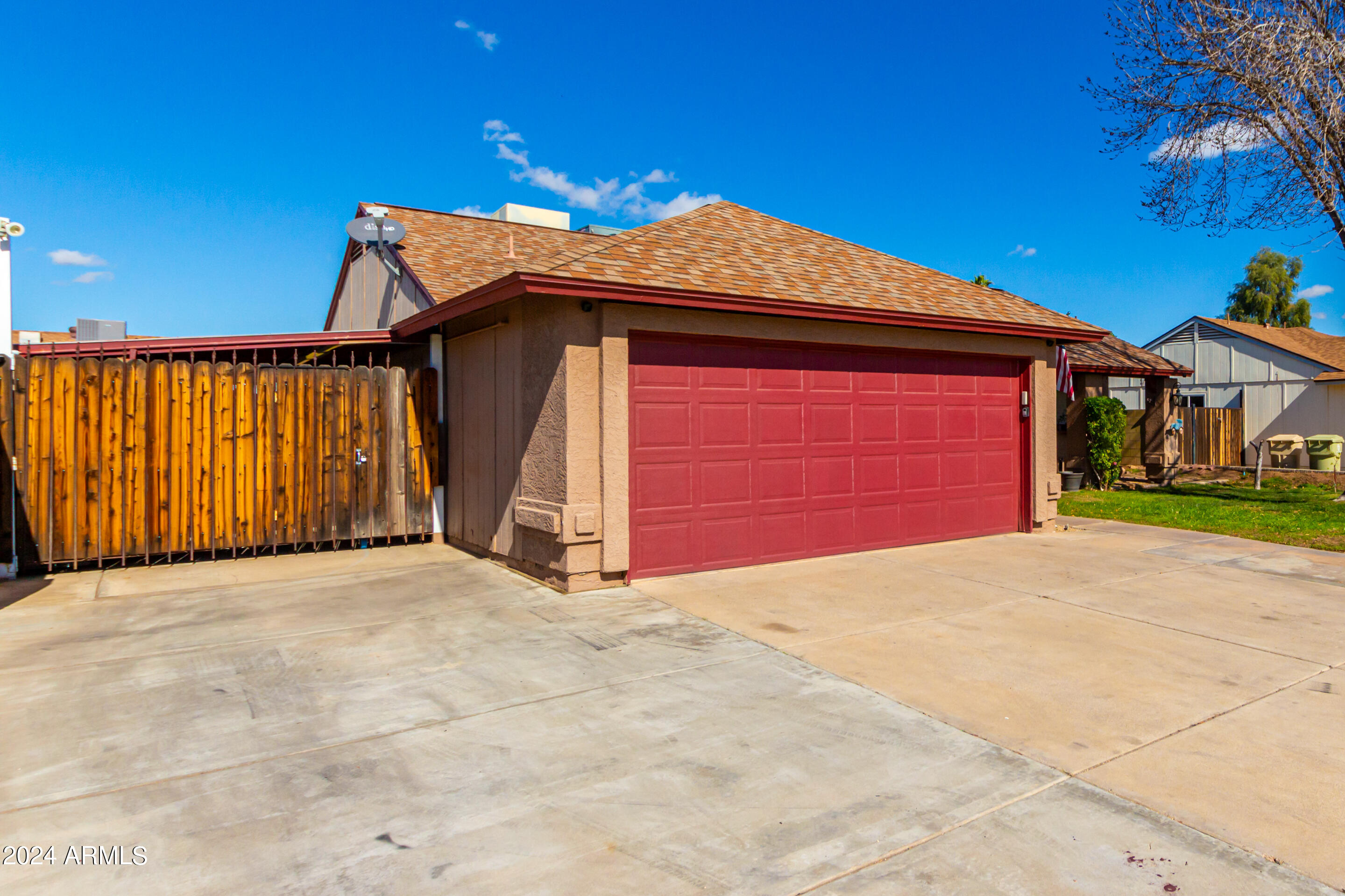 Photo 1 of 36 of 6608 W DESERT COVE Avenue house