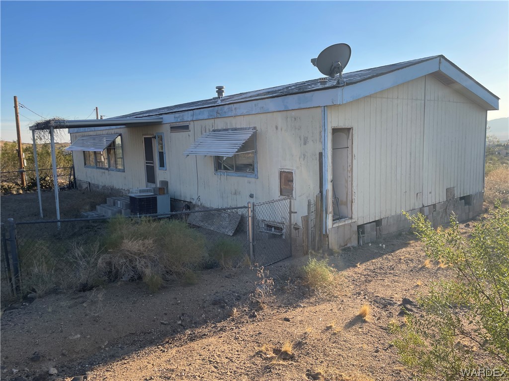 Photo 5 of 34 of 678 S Bowie Road mobile home