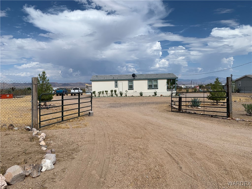 Photo 1 of 29 of 1394 S Canelo Road mobile home