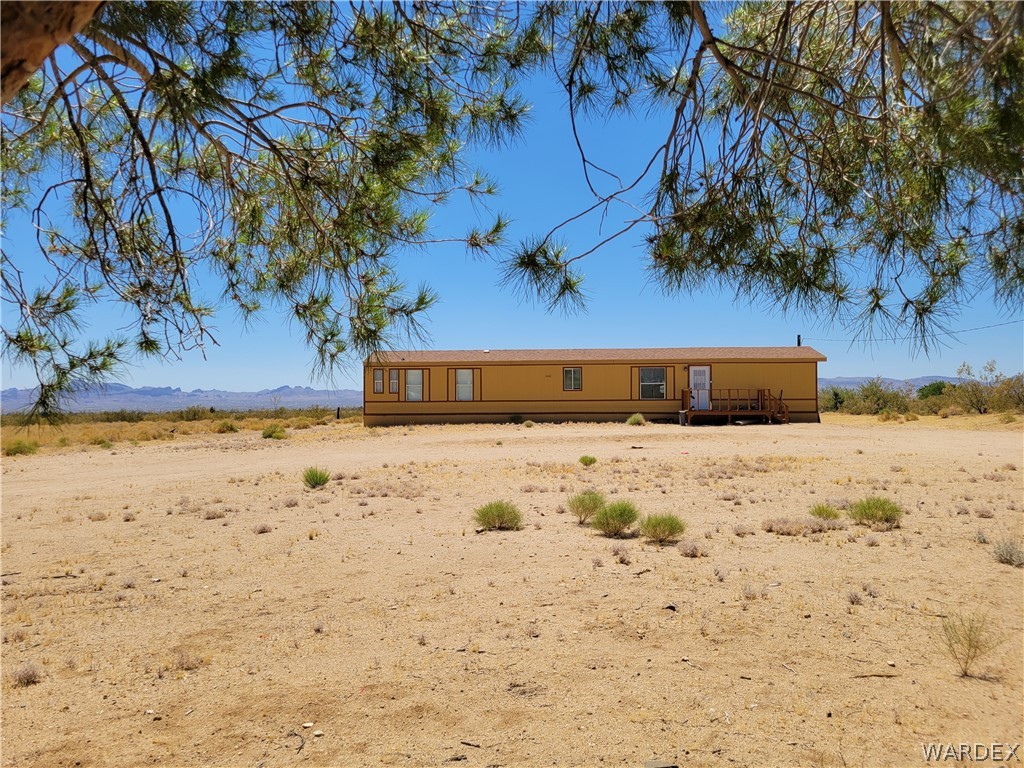 Photo 3 of 30 of 3649 N Araby Road mobile home