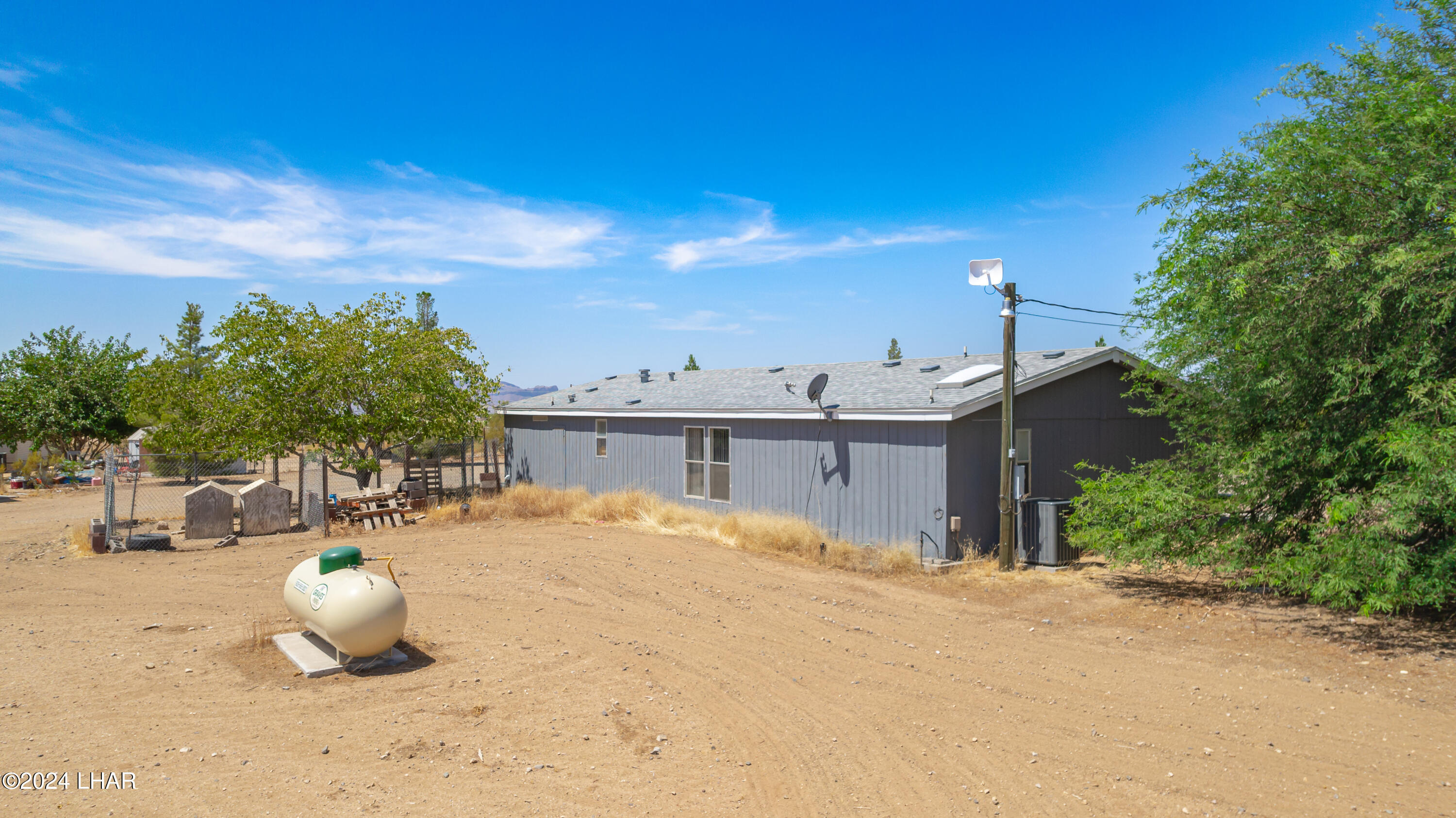 Photo 9 of 48 of 3784 Maverick Rd mobile home