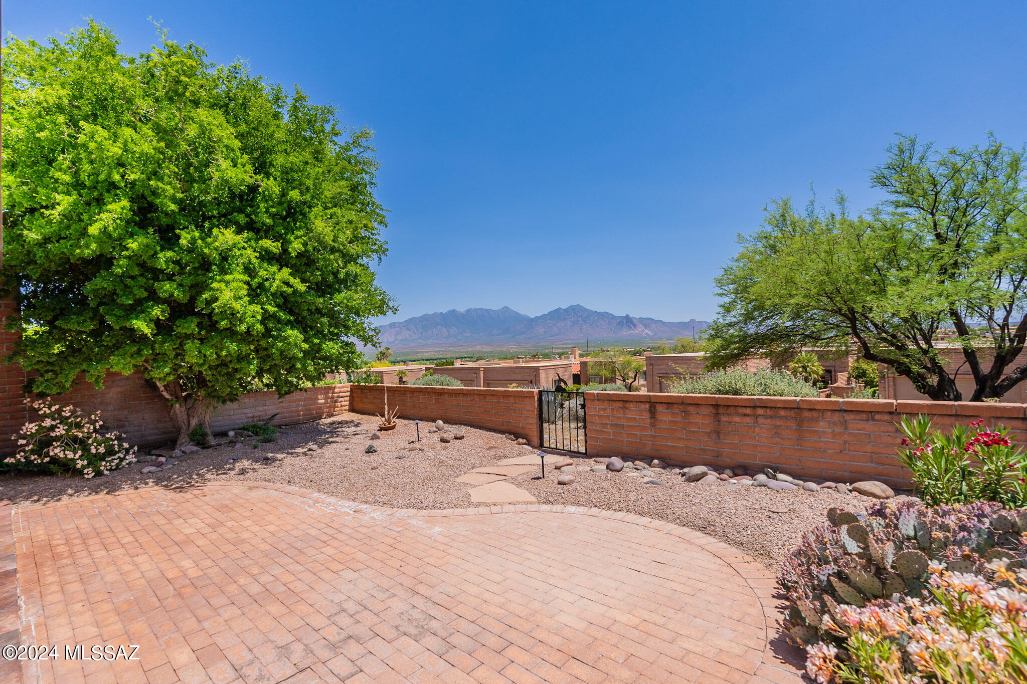 Photo 8 of 25 of 3548 S Corte De La Perla townhome