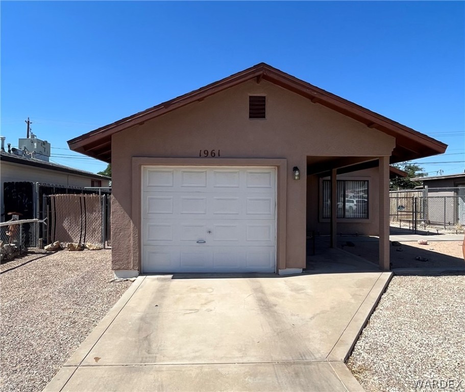 Photo 1 of 1 of 1961 Airfield Avenue house