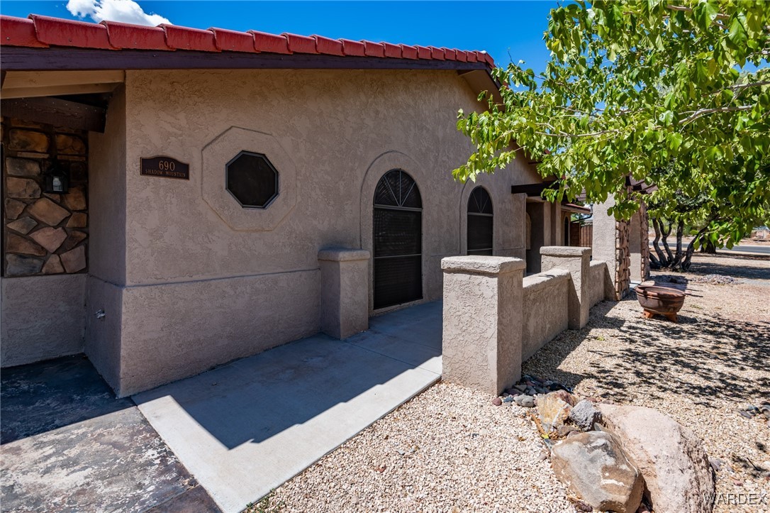 Photo 6 of 56 of 690 Shadow Mountain Drive house