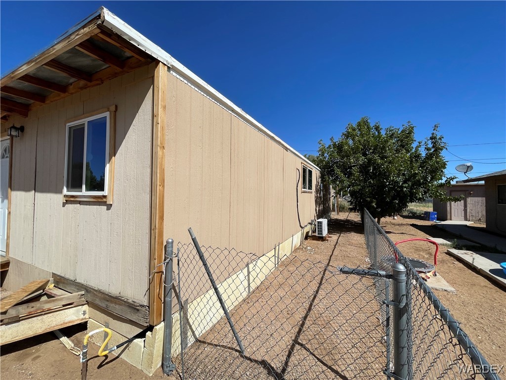 Photo 17 of 25 of 3097 E Suffock Avenue mobile home