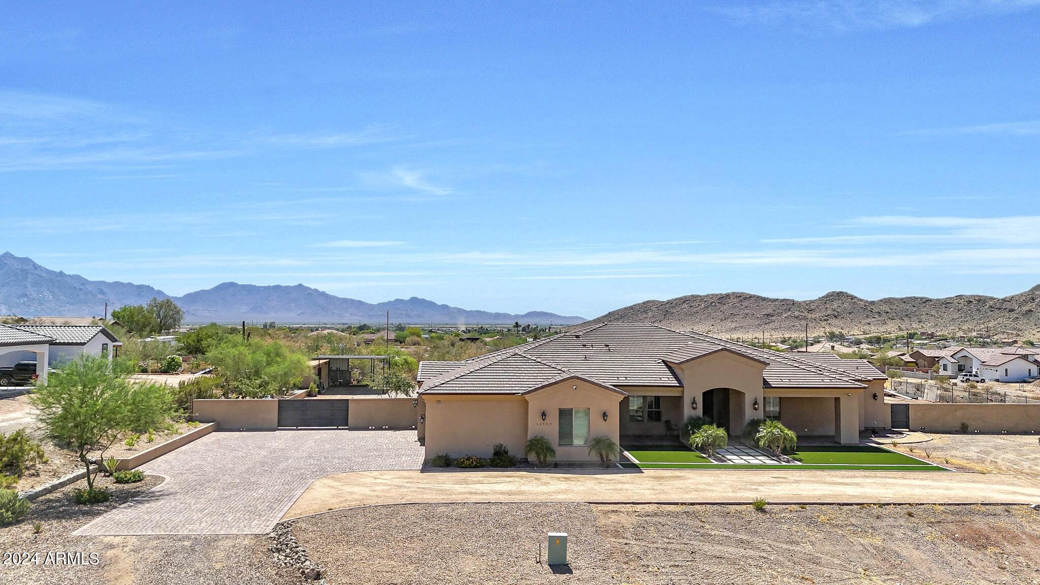 Photo 4 of 8 of 11722 S 38TH Avenue house