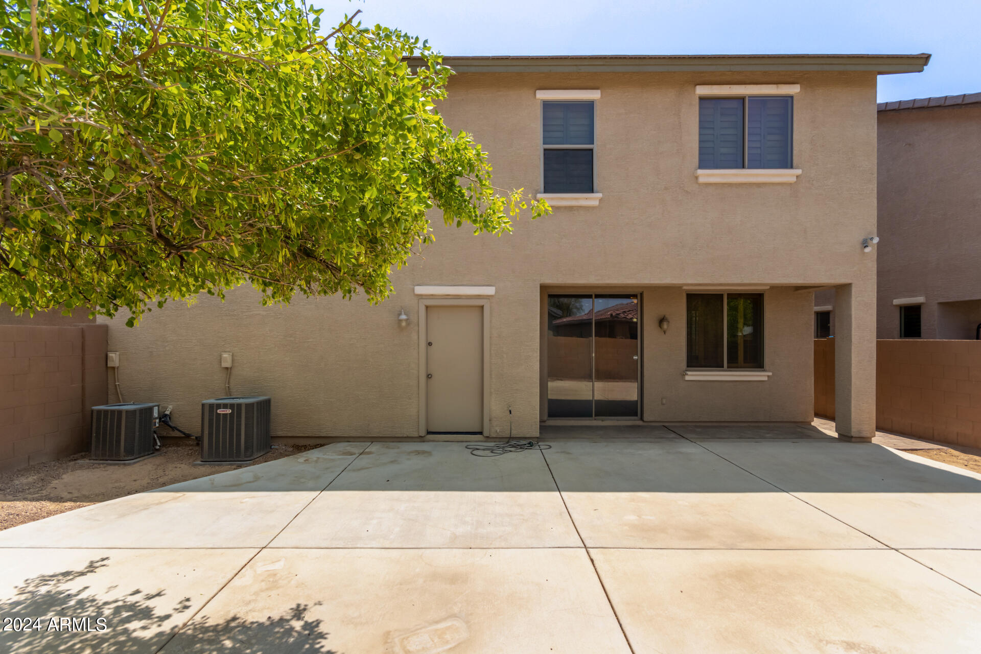 Photo 38 of 40 of 4014 W DESERT Drive house