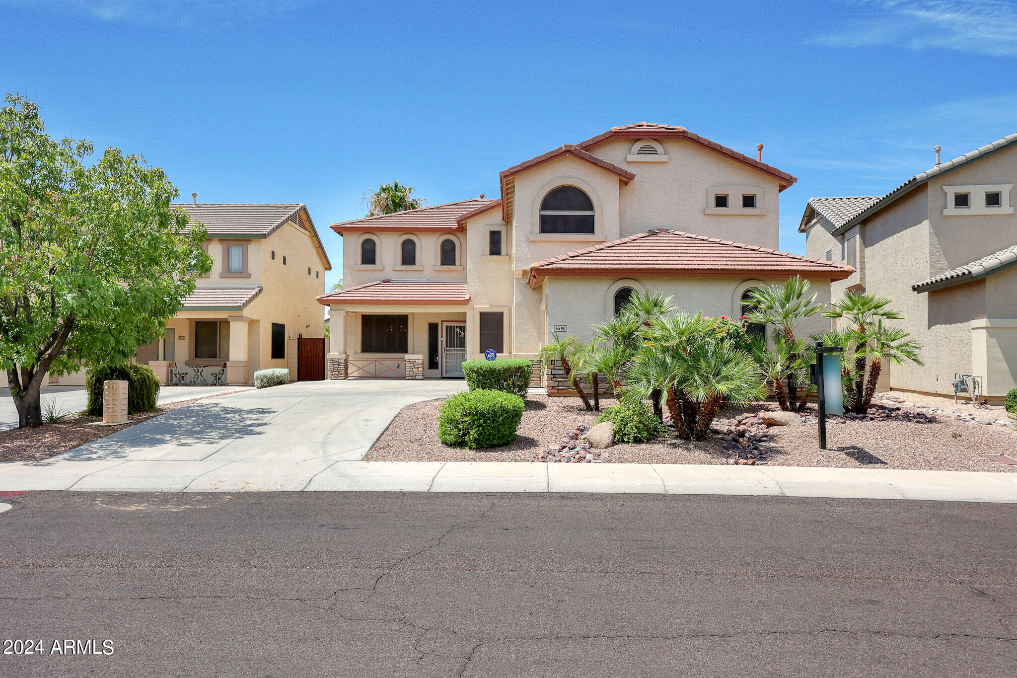 Photo 4 of 52 of 5390 N ORMONDO Way house