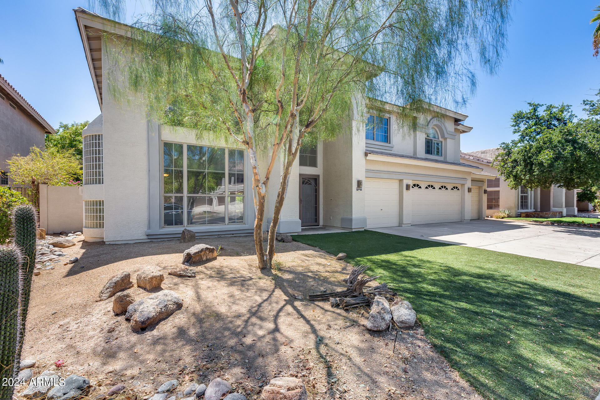 Photo 7 of 71 of 12931 W LUCHANA Drive house