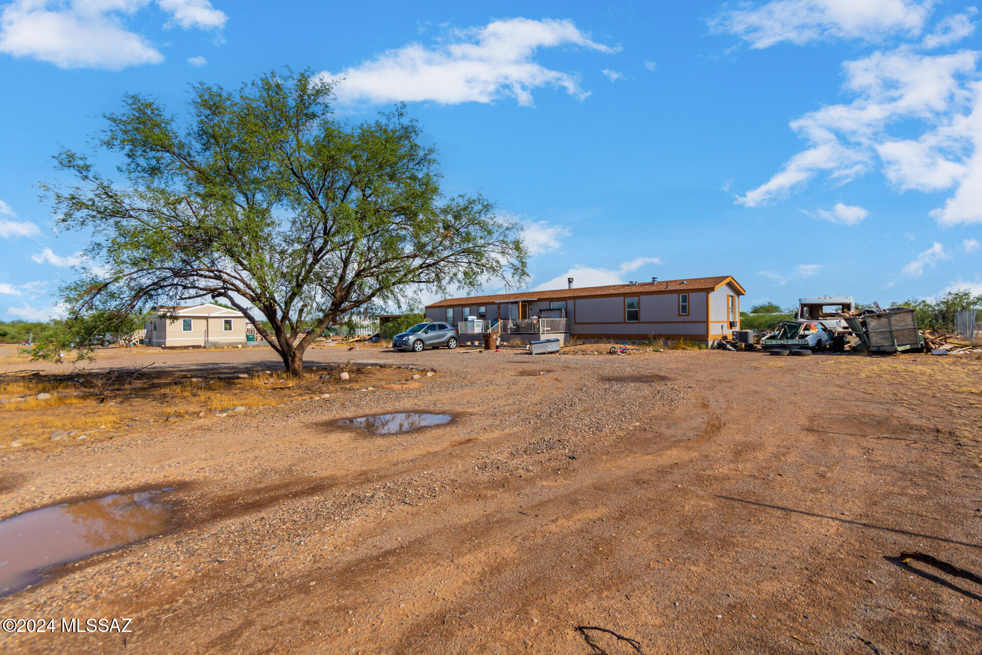 Photo 3 of 6 of 17455 W Oatman Road mobile home