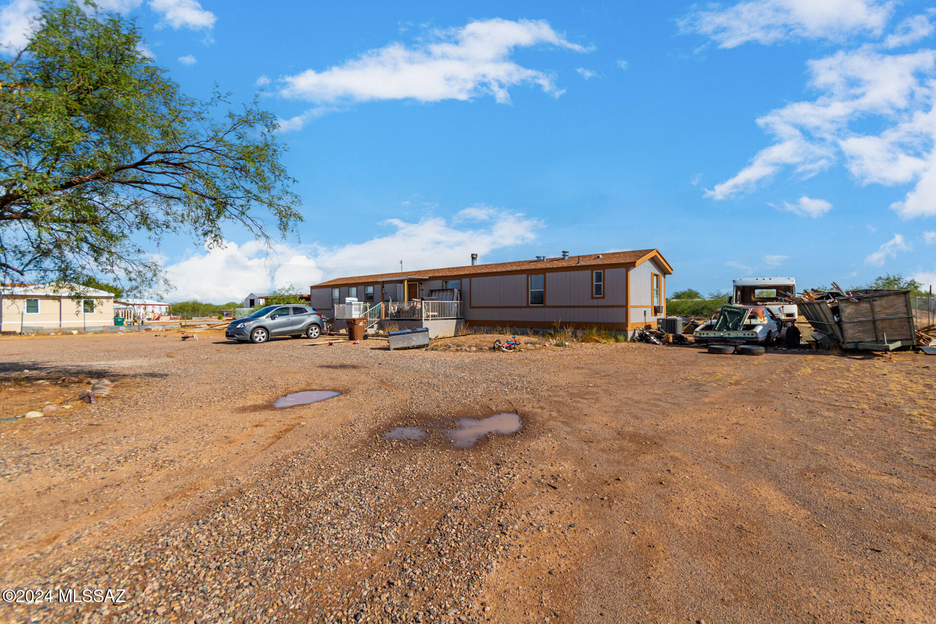 Photo 4 of 6 of 17455 W Oatman Road mobile home