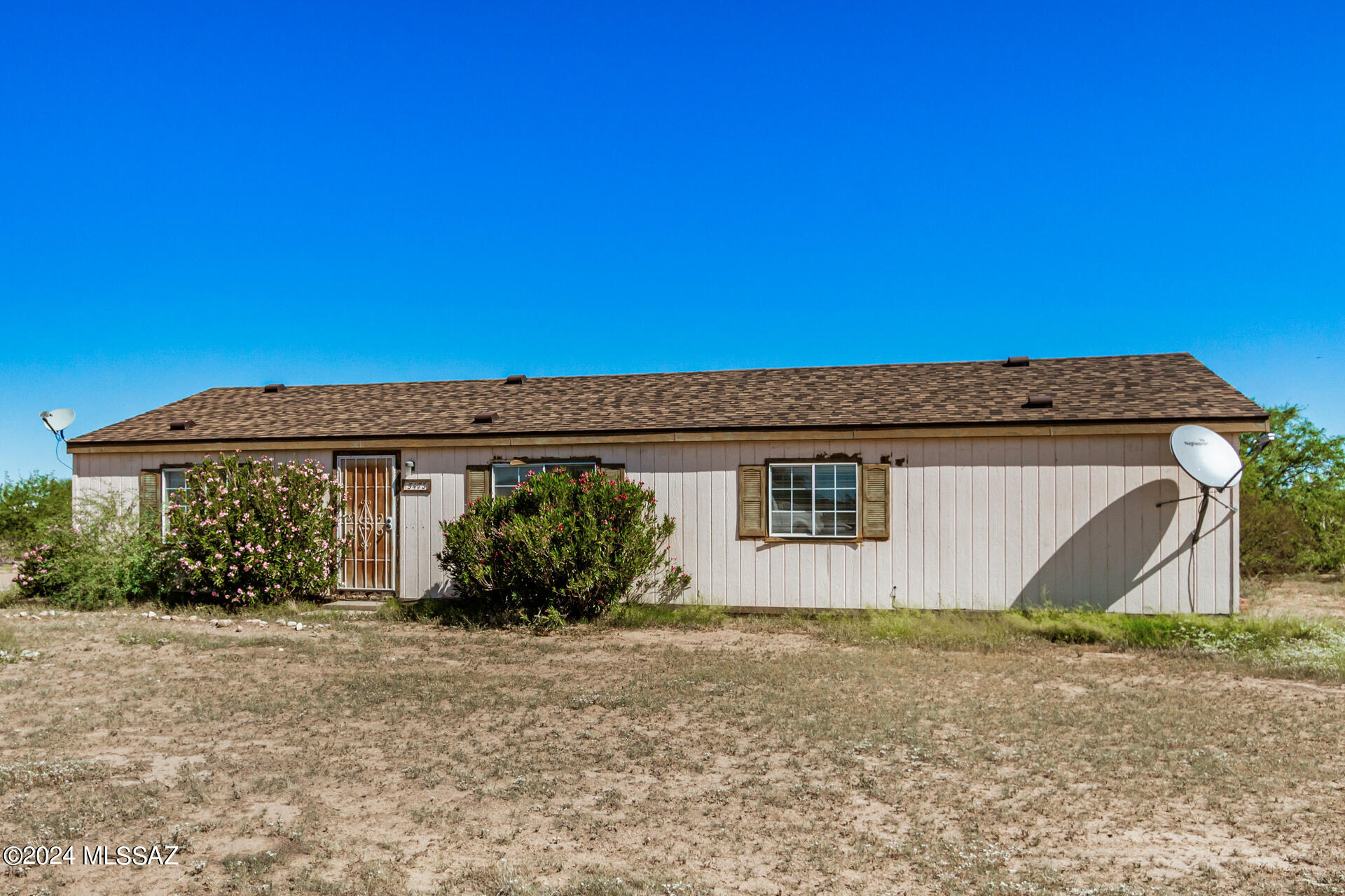 Photo 3 of 11 of 5473 N Blacktail Road mobile home