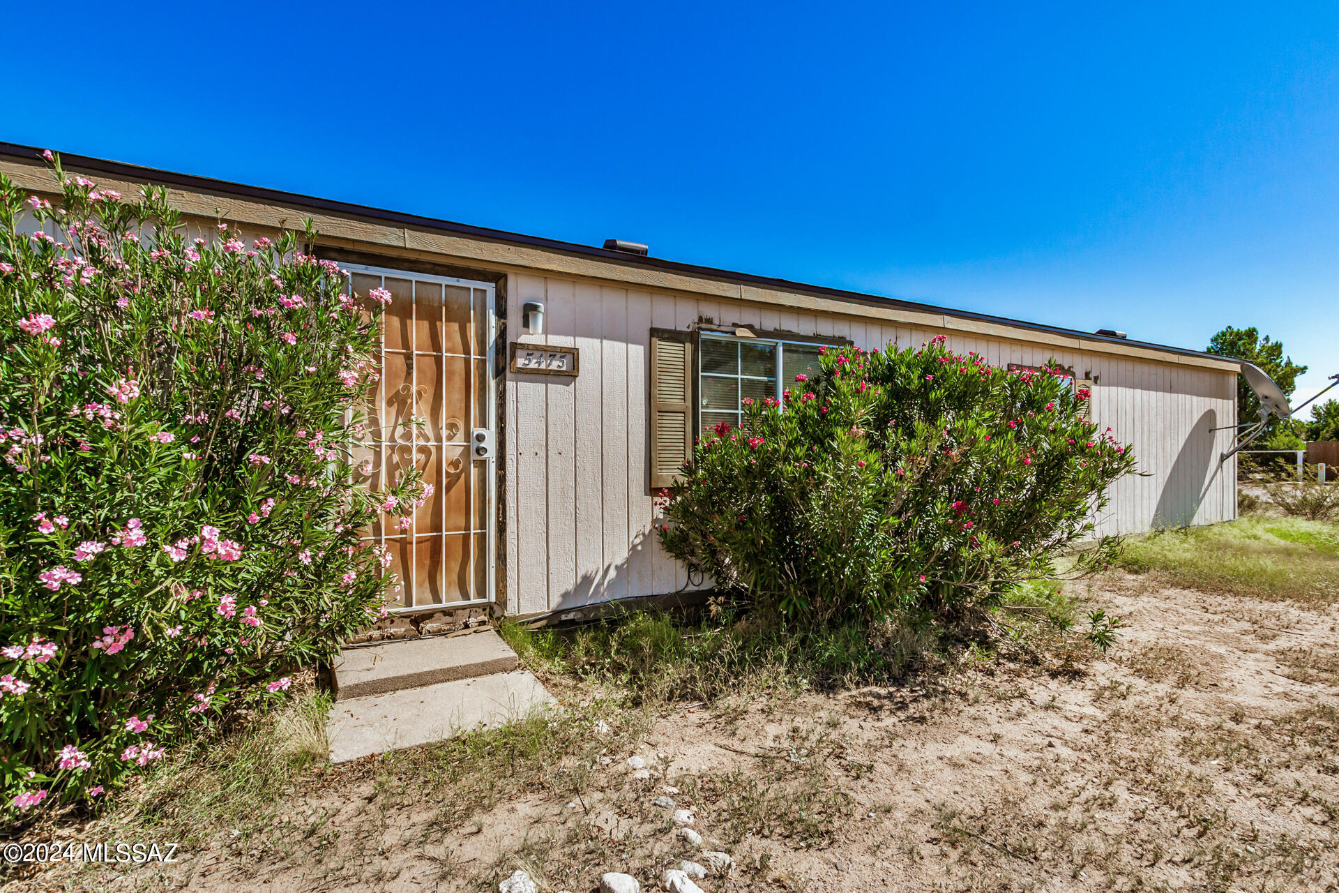 Photo 5 of 11 of 5473 N Blacktail Road mobile home