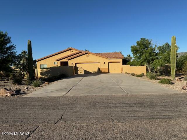 Photo 2 of 50 of 10080 N Avra Vista Drive house