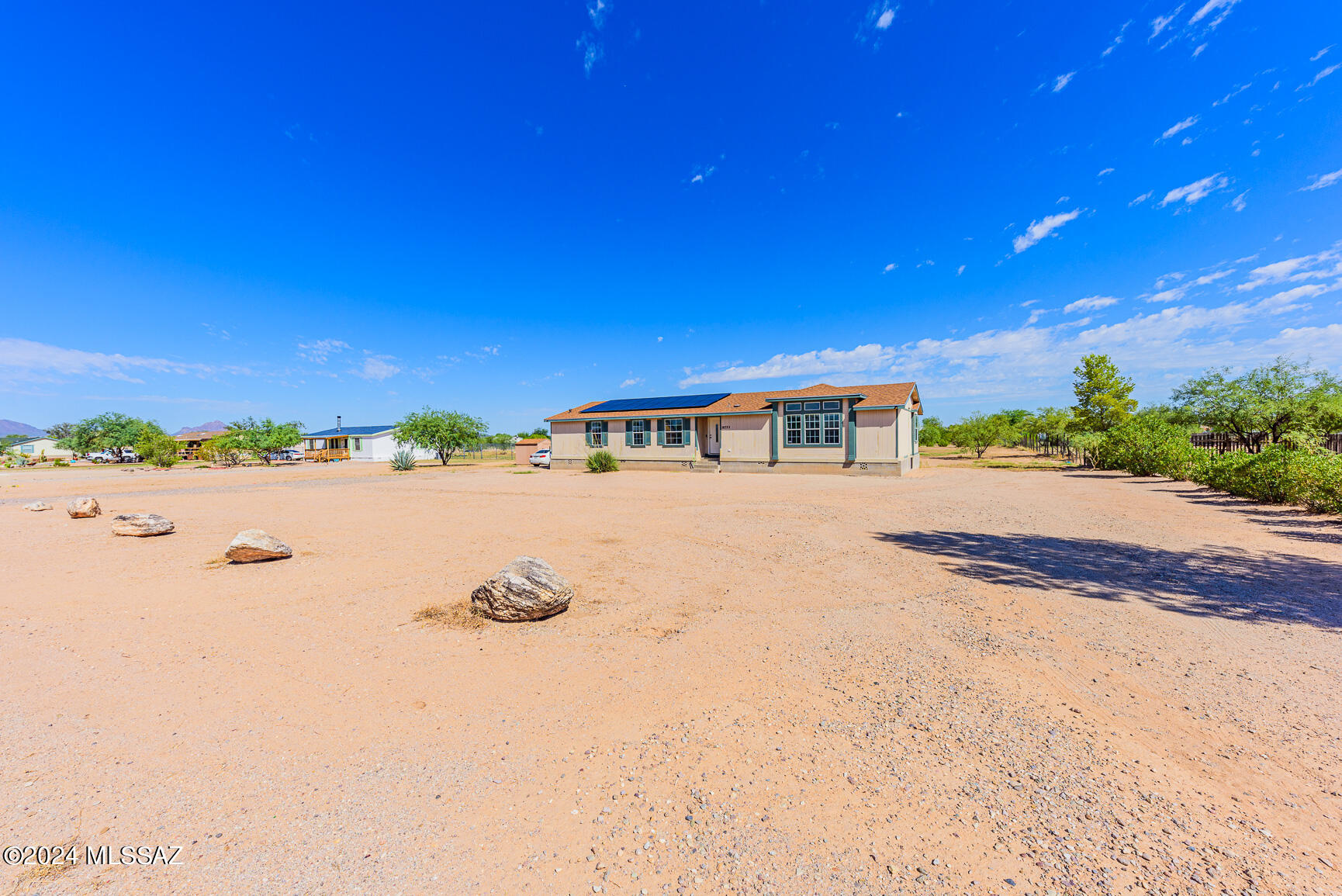 Photo 4 of 42 of 16722 W Spur Bell Lane mobile home