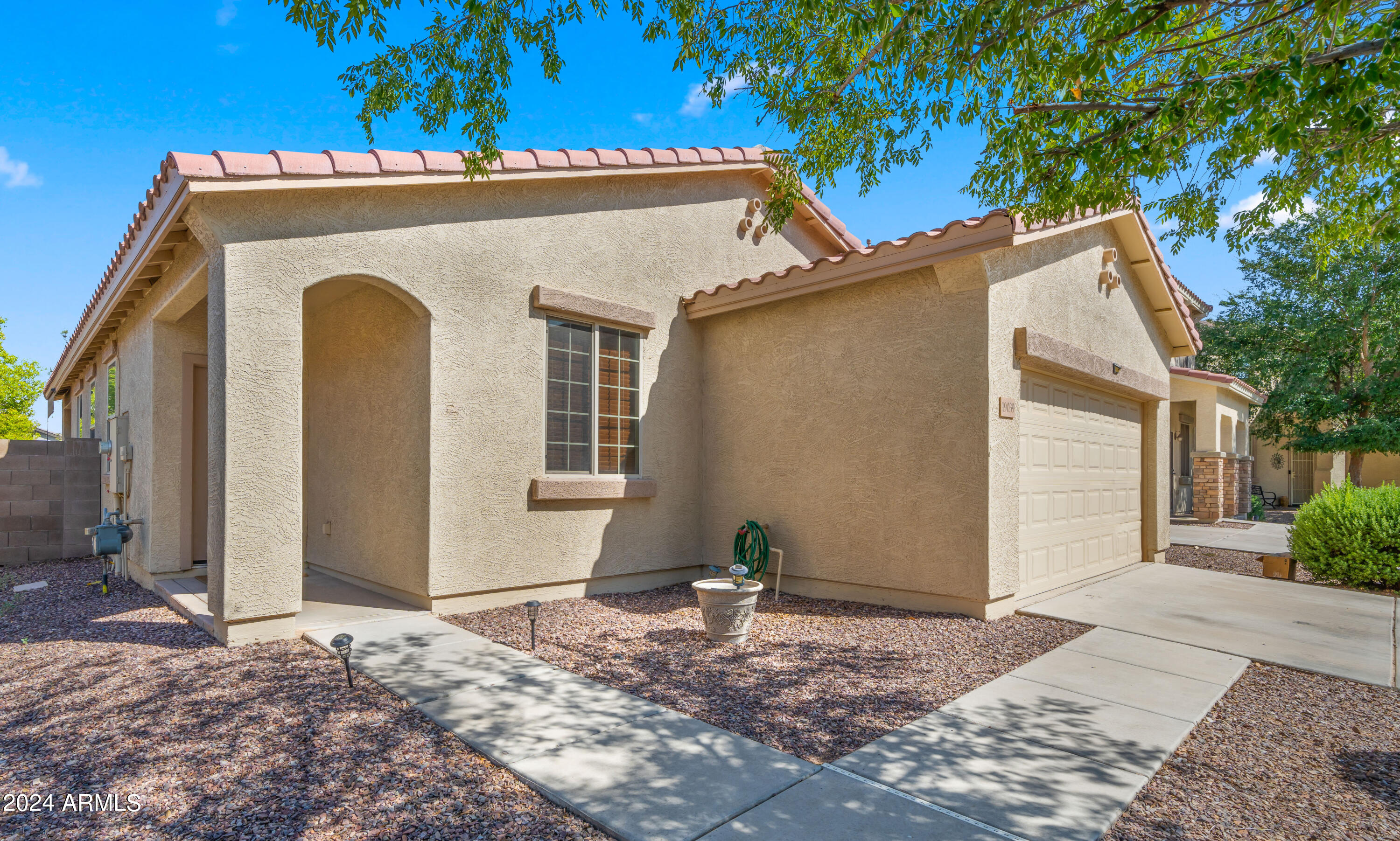 Photo 2 of 24 of 19039 N VENTANA Lane house