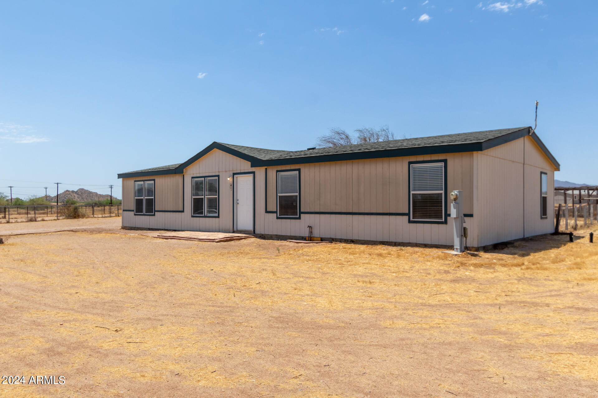 Photo 4 of 48 of 1690 N MAGGIE Way mobile home