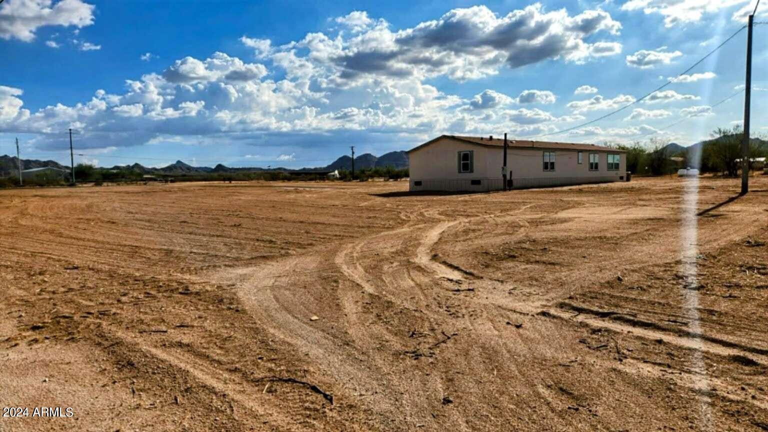 Photo 6 of 6 of 51512 W DUNE SHADOW Road mobile home