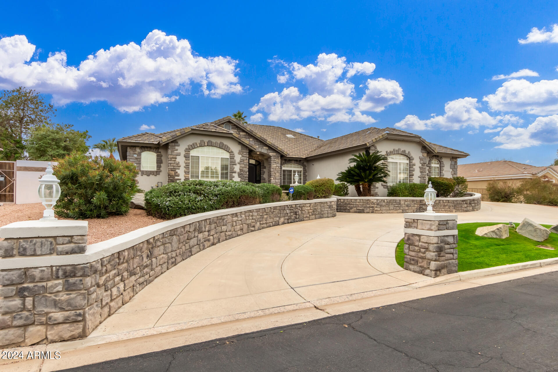 Photo 1 of 77 of 1335 E ANASAZI Street house