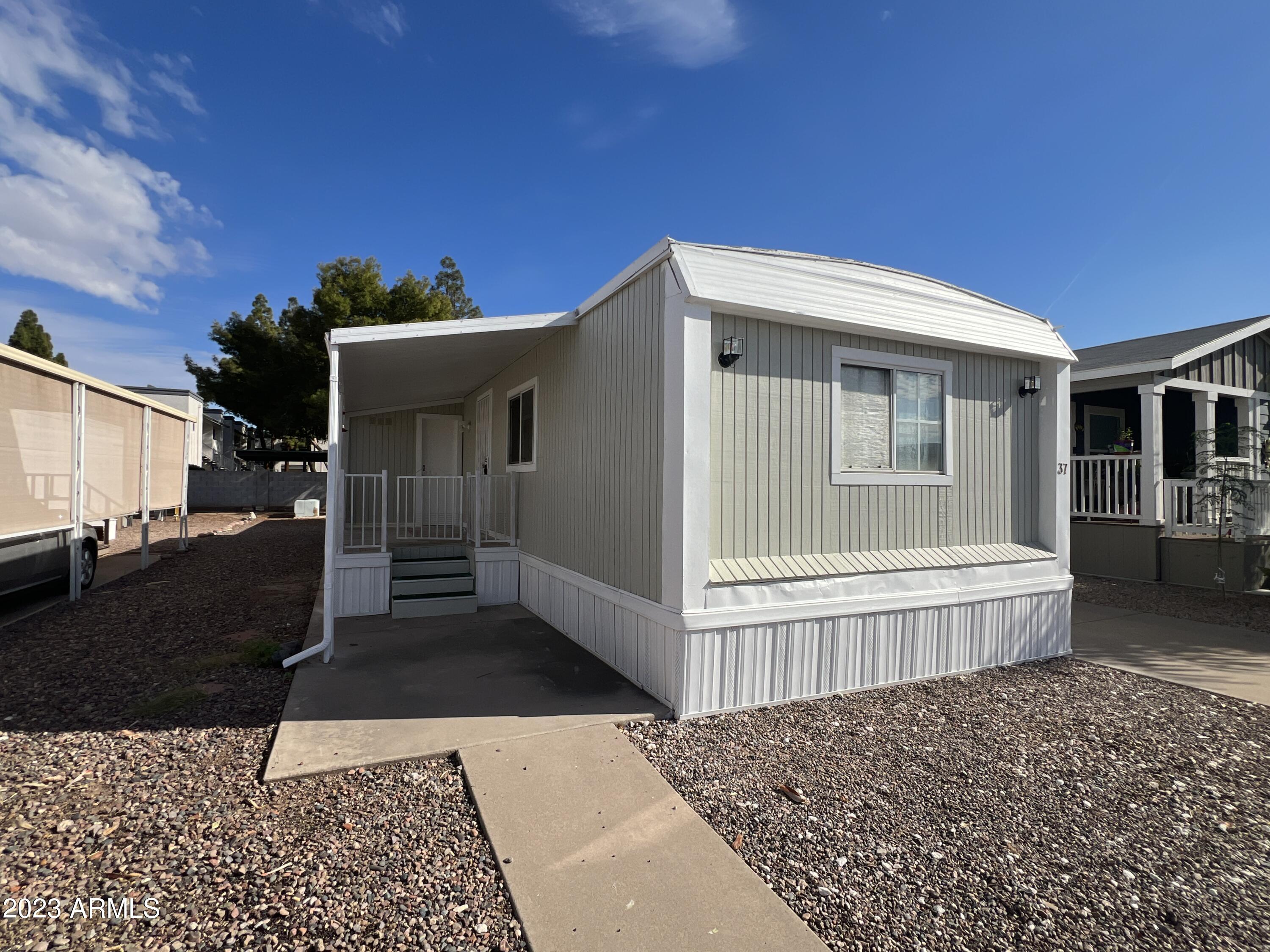 Photo 2 of 10 of 535 S ALMA SCHOOL Road 37 mobile home