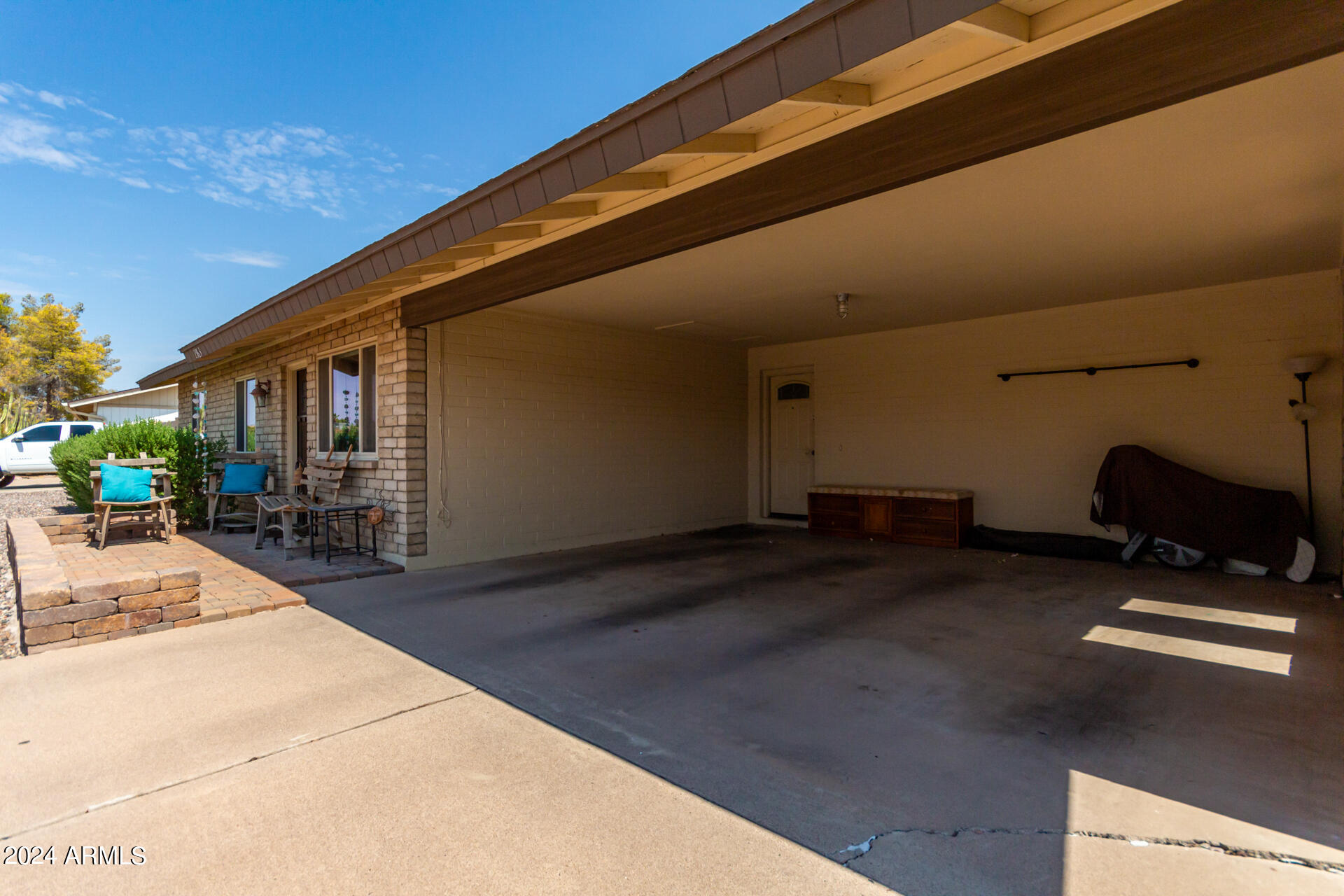 Photo 2 of 21 of 2963 E DES MOINES Street house