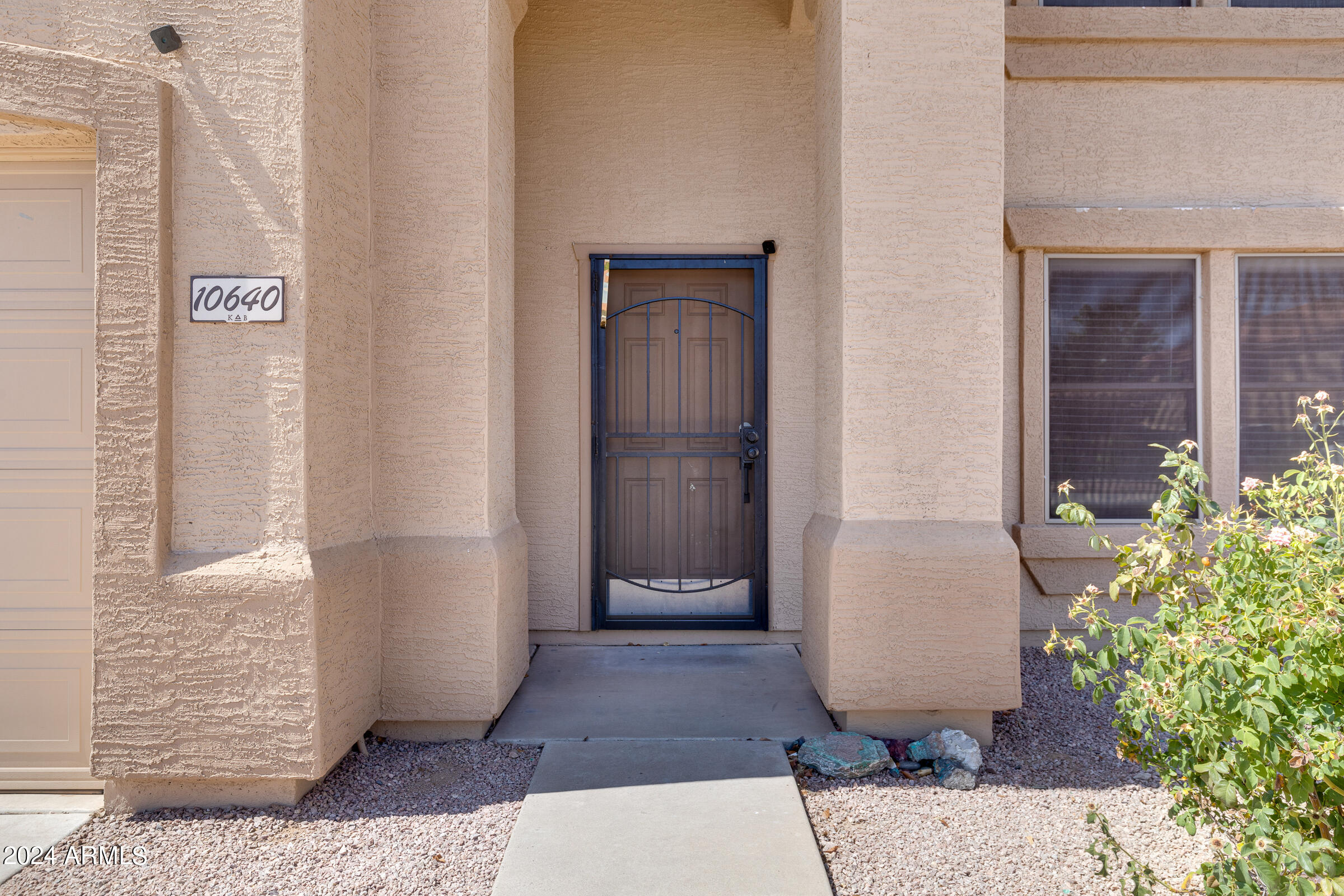 Photo 4 of 49 of 10640 E BOGART Avenue house