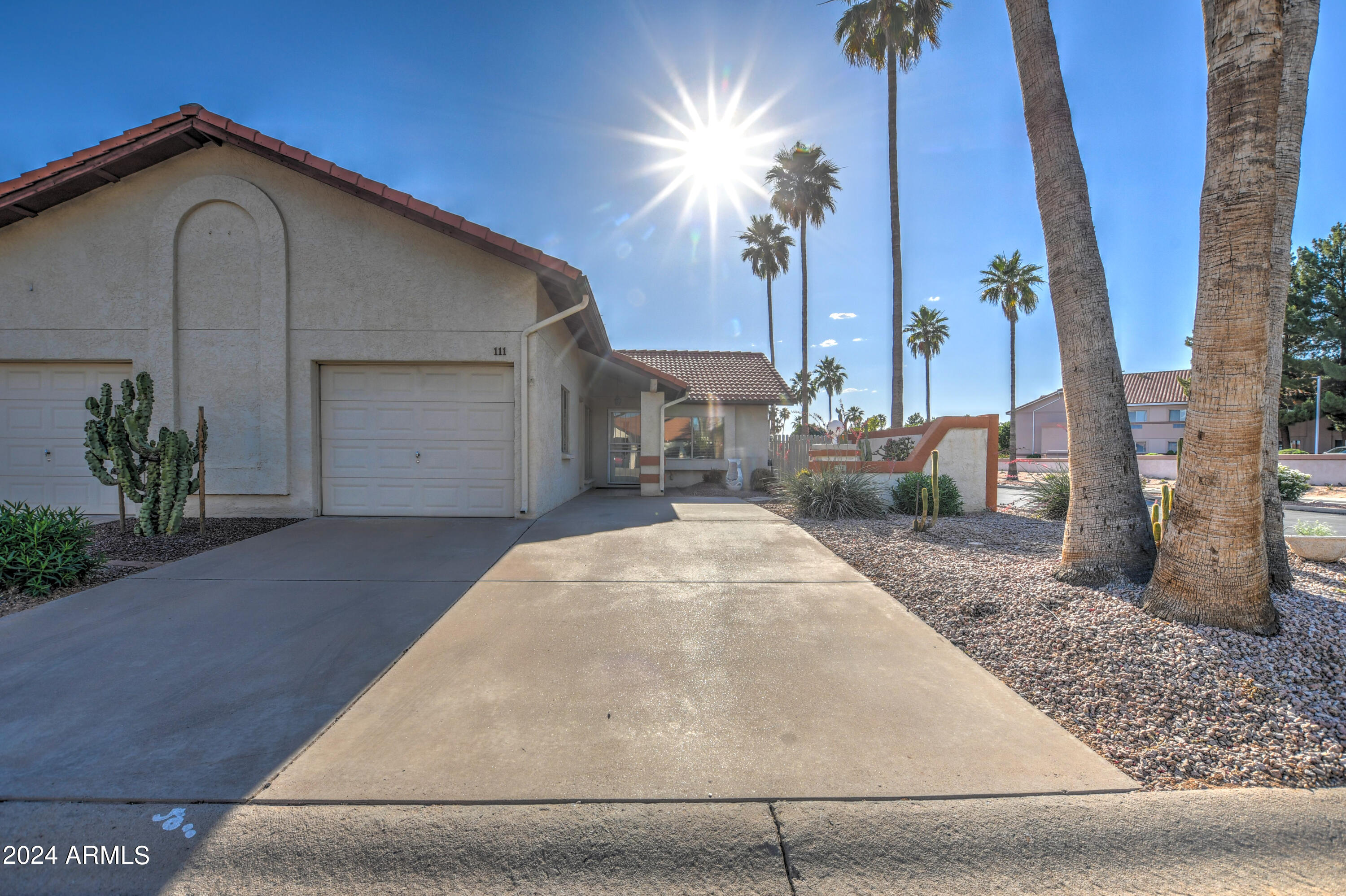 Photo 2 of 26 of 542 S HIGLEY Road 111 townhome