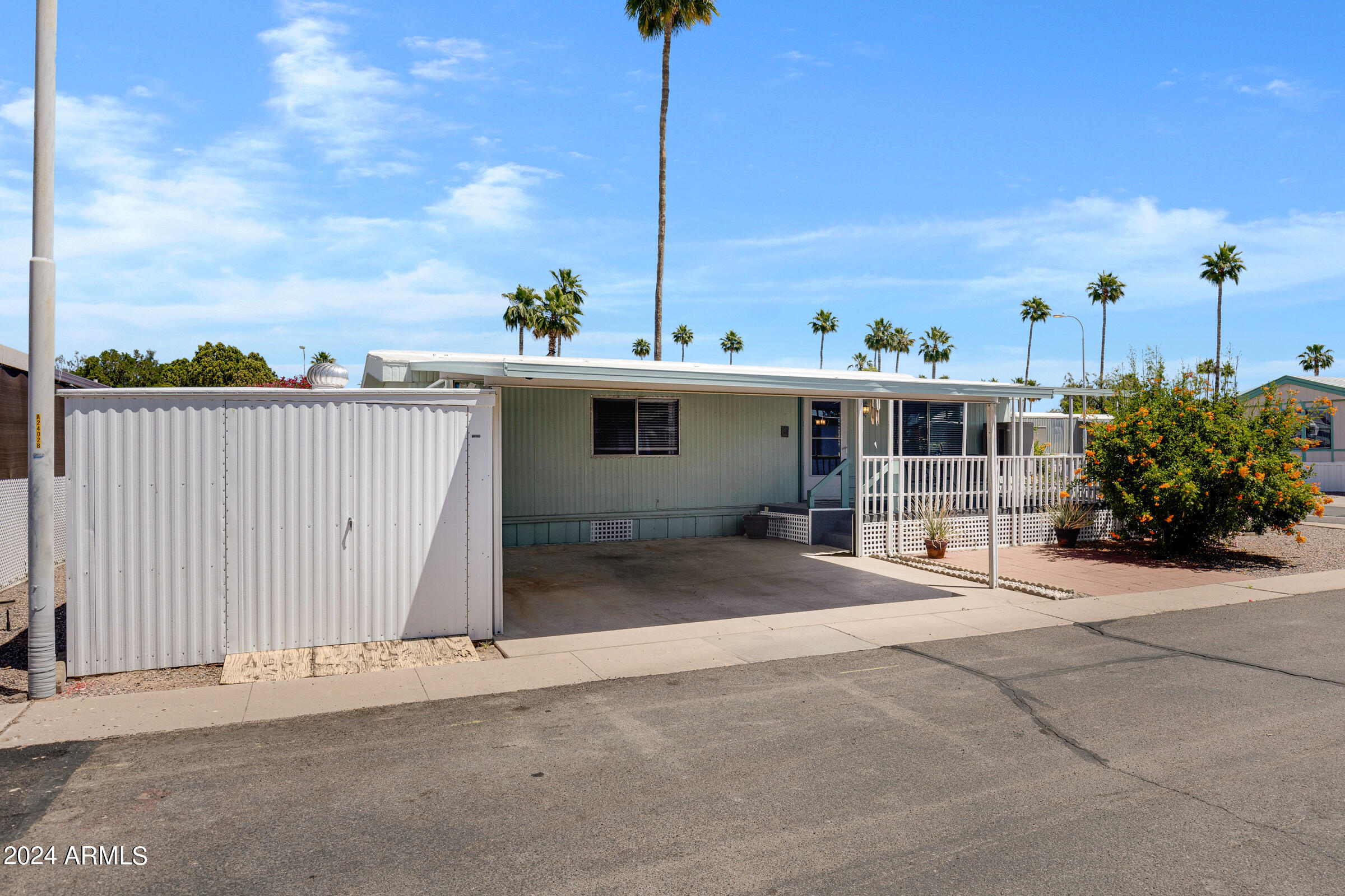 Photo 4 of 36 of 9501 E BROADWAY Road 25 mobile home