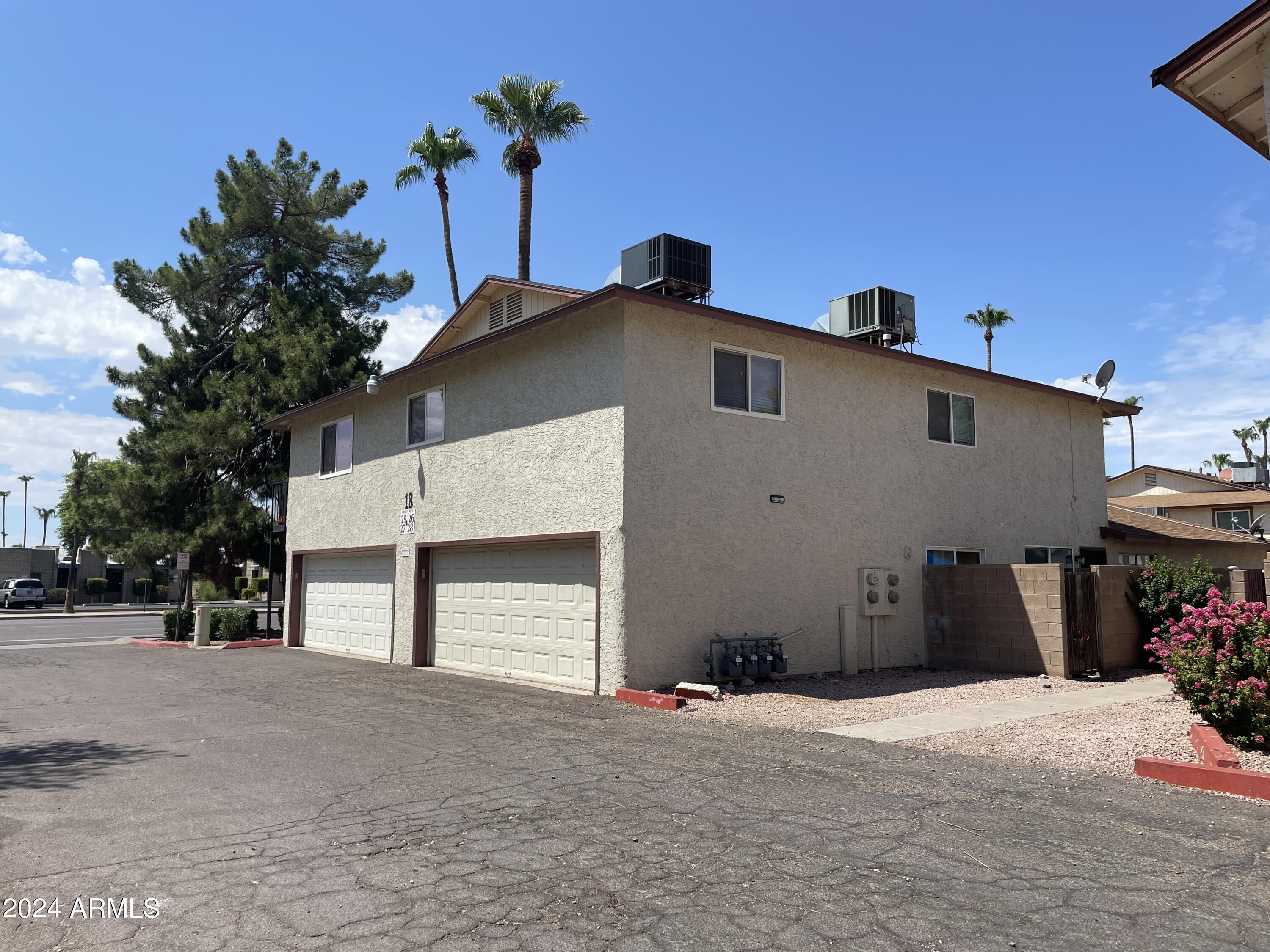 Photo 1 of 15 of 860 E BROWN Road 28 townhome