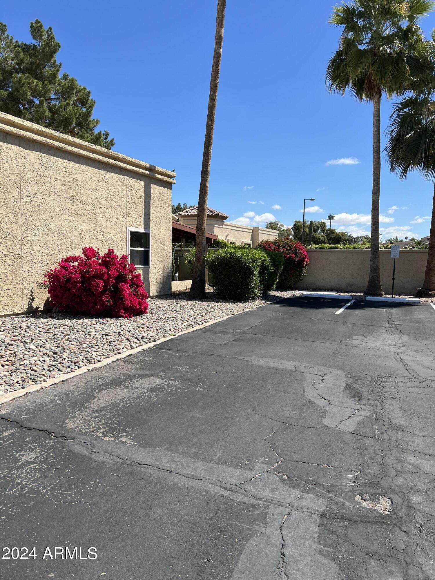 Photo 3 of 29 of 537 S PALO VERDE Way townhome