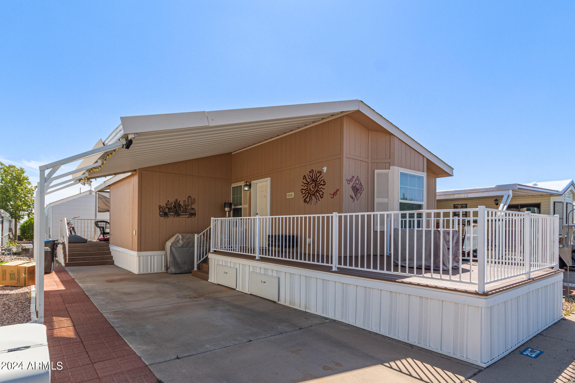 Photo 4 of 42 of 8700 E UNIVERSITY Drive 2015 mobile home