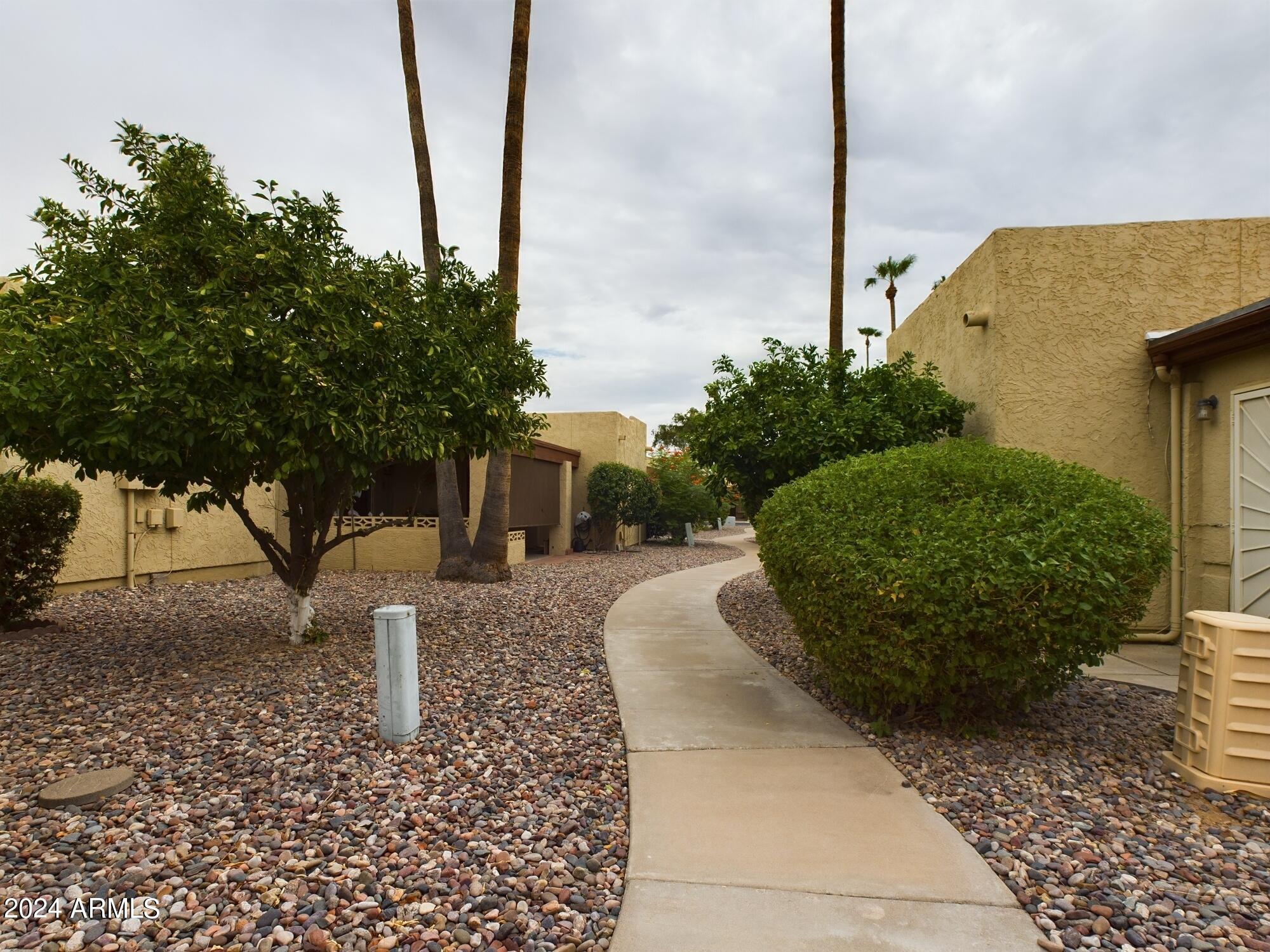 Photo 10 of 10 of 515 S SAGUARO Way house