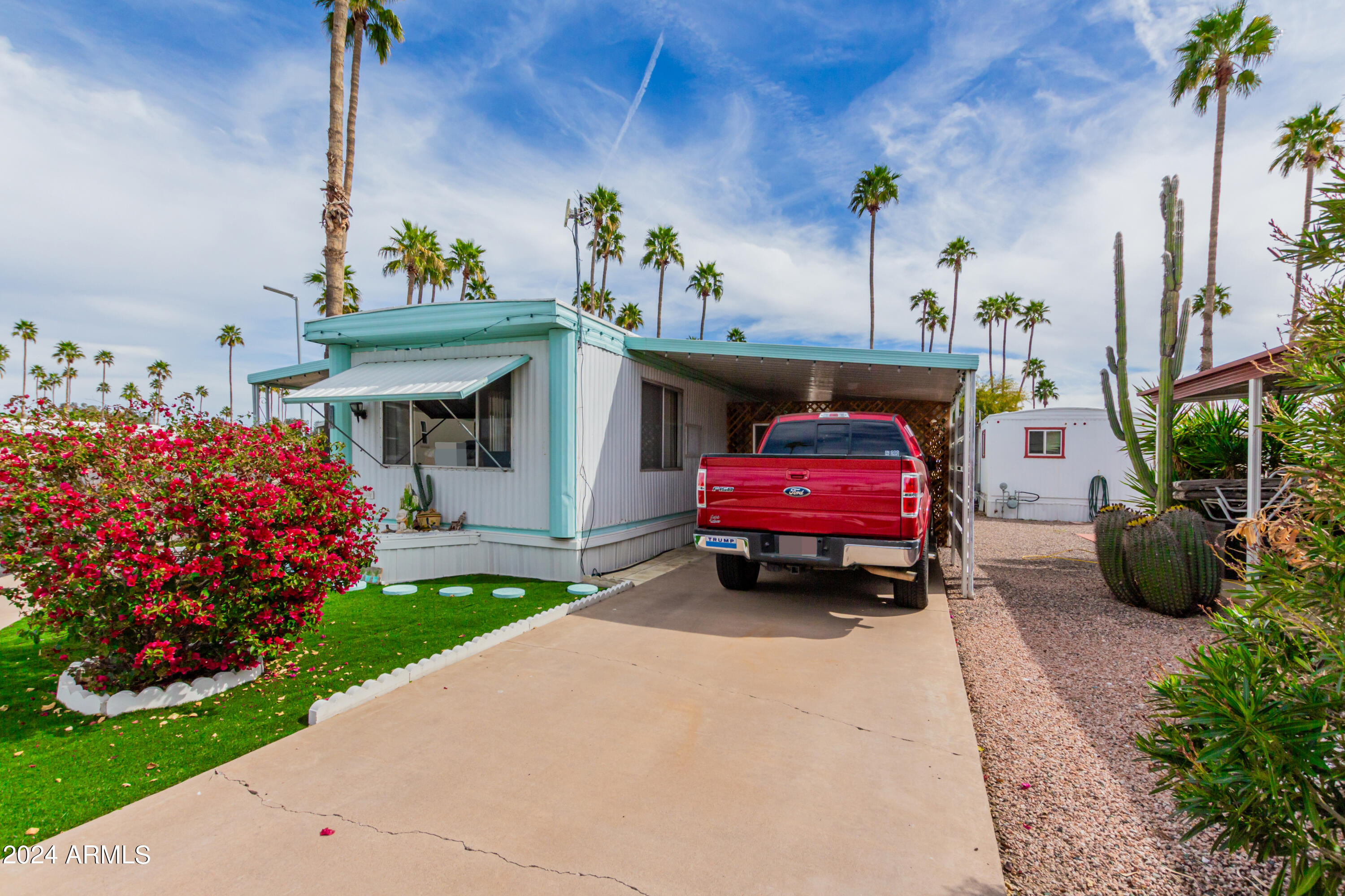 Photo 4 of 21 of 4065 E University Drive 106 mobile home